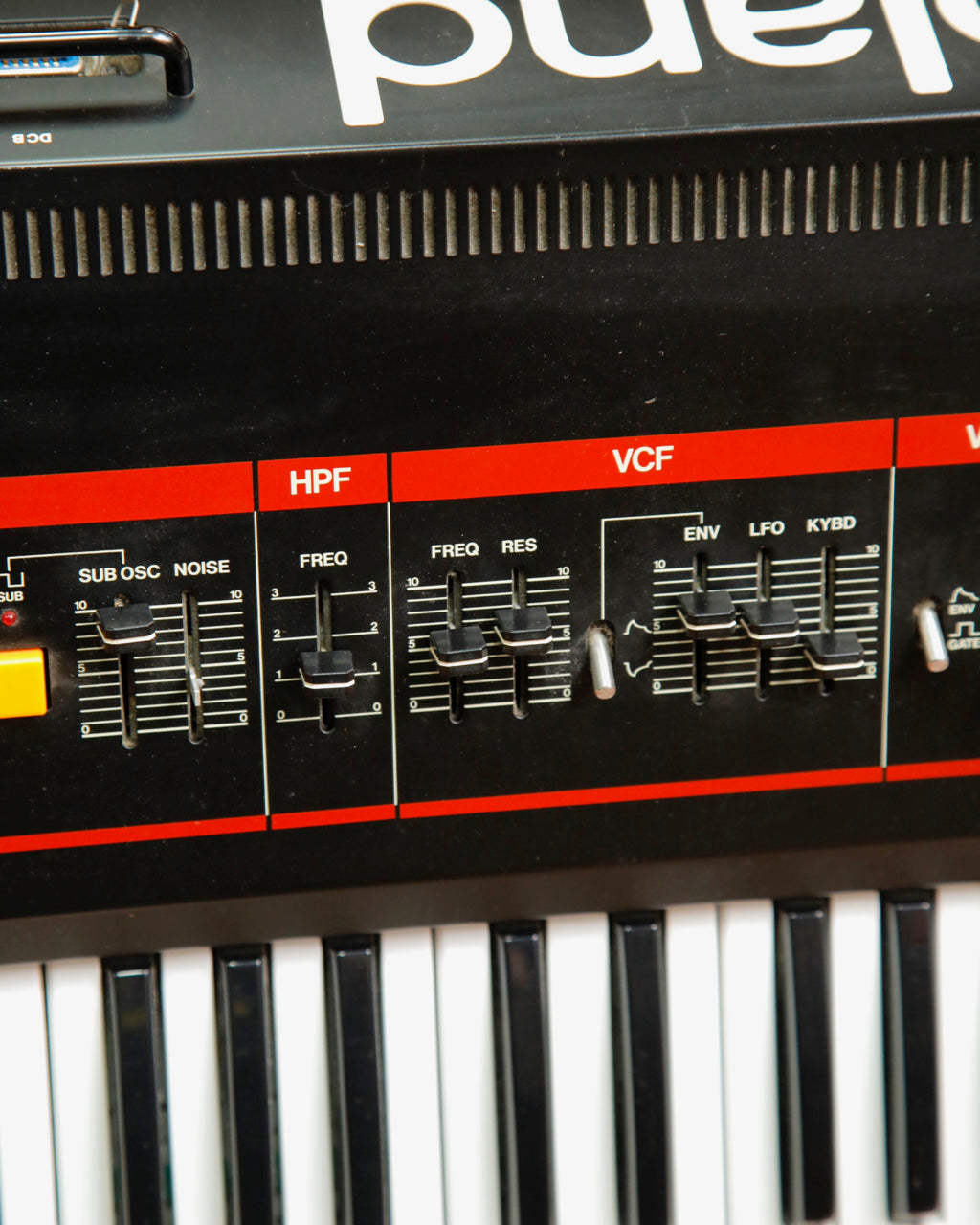 Roland Juno-60 61-Key Programmable Polyphonic Analogue Synthesizer 1983 Pre-Owned