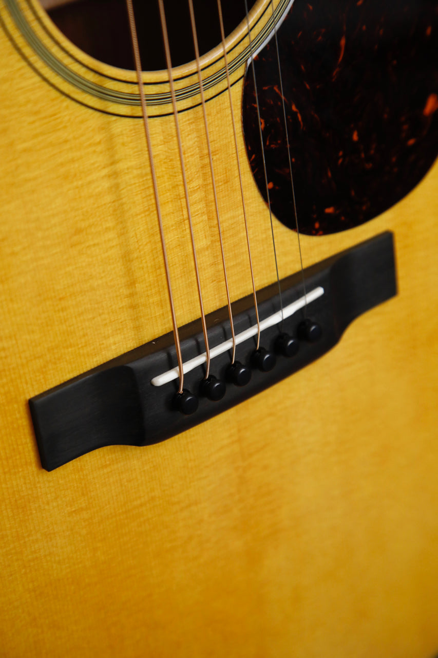 Martin 000-18 Spruce/Mahogany Orchestra Model Acoustic Guitar