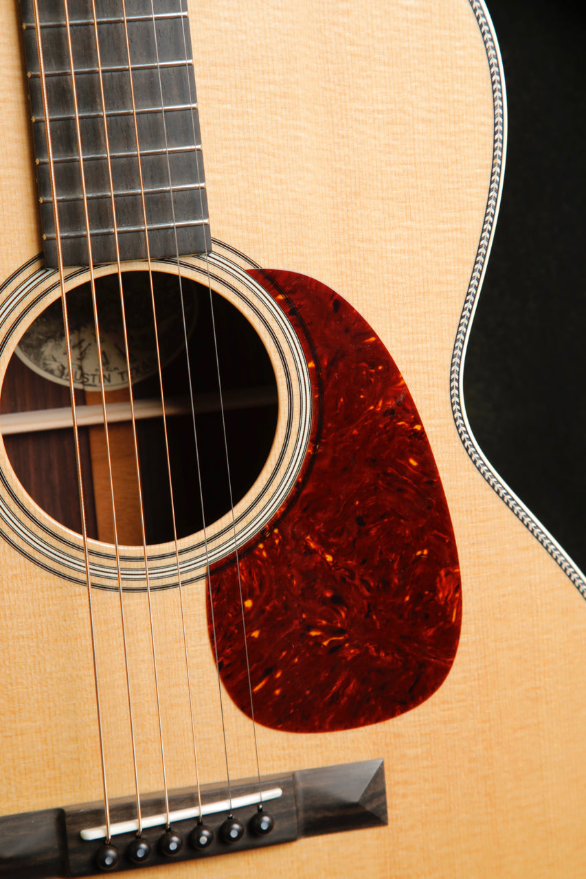 Collings 0002H 12-Fret 000 Acoustic Guitar