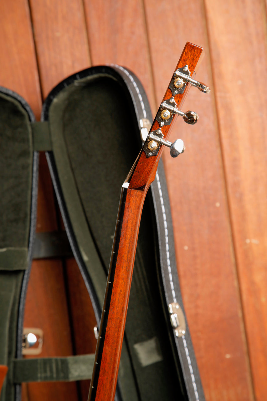 Collings 0002H 12-Fret 000 Acoustic Guitar