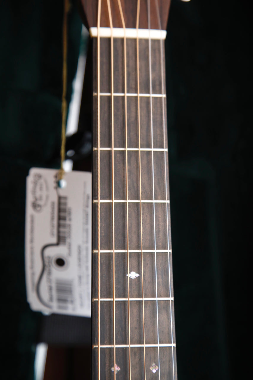 Martin 000-28 Acoustic Guitar
