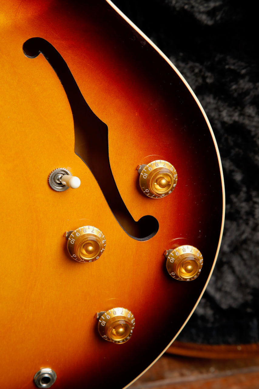 Gibson ES-335 DOT P-90 Vintage Sunburst Semi-Hollow Electric Guitar 2019 Pre-Owned