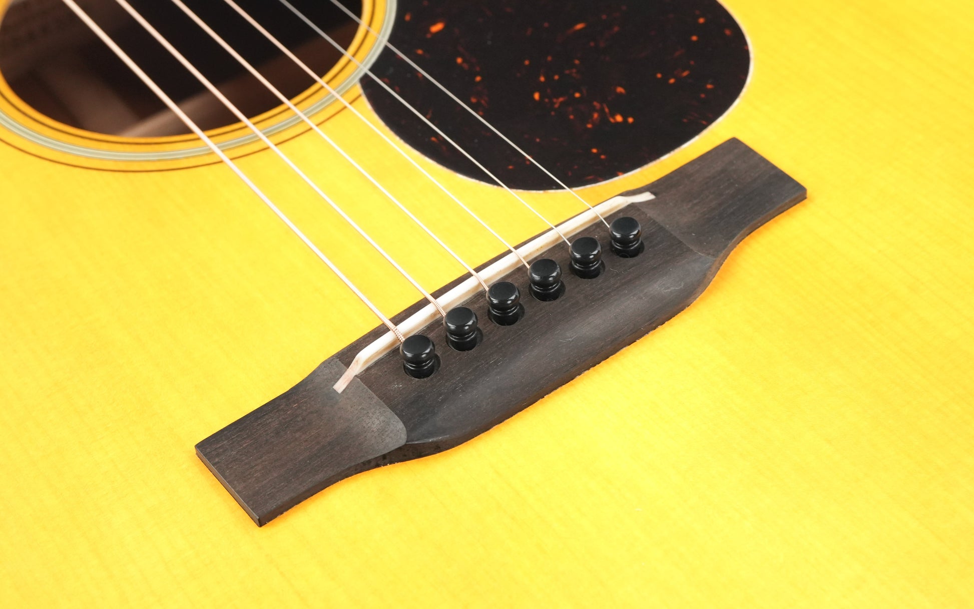 Martin Custom Shop Expert 00018 Authentic 1937 Stage 1 Aging 2024