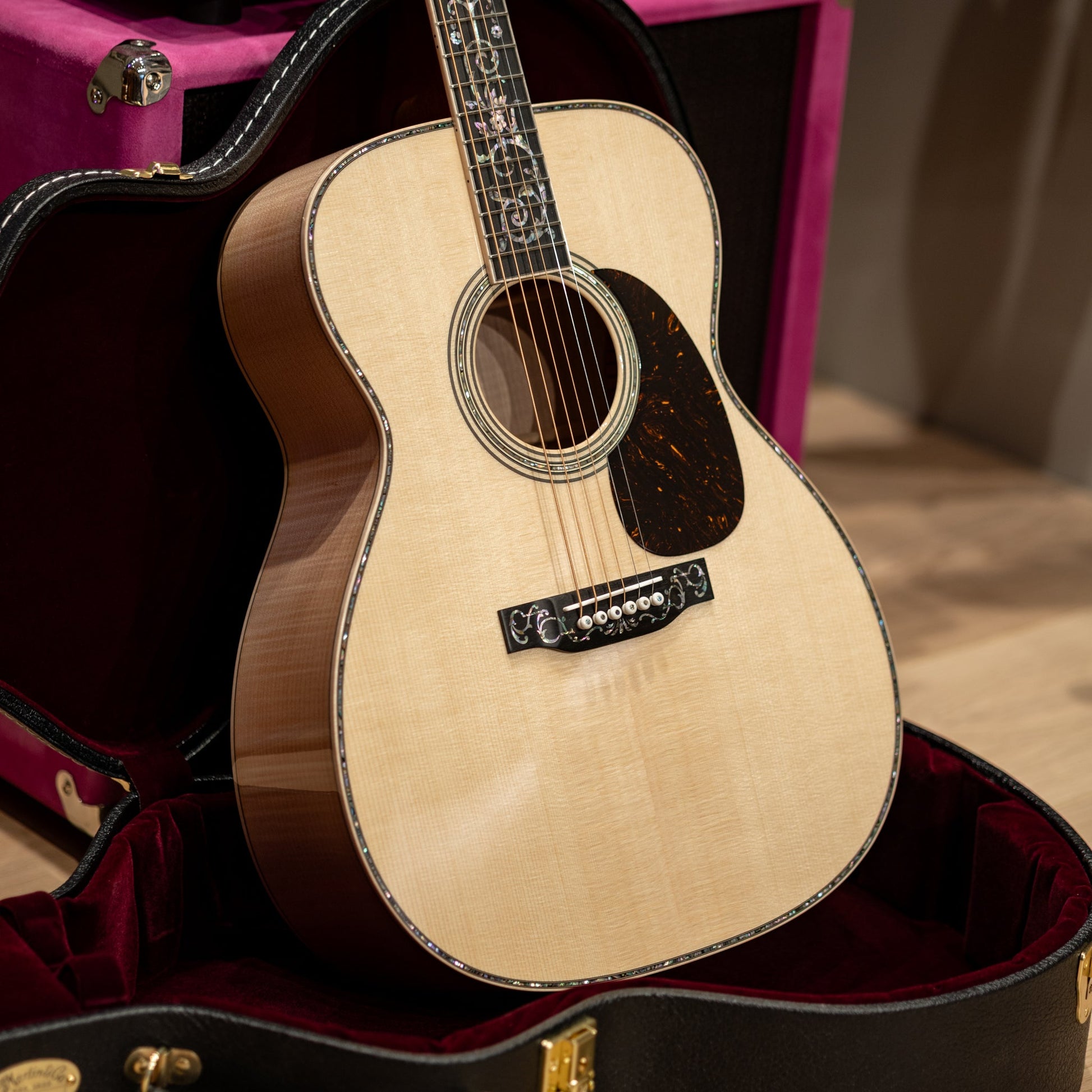 Martin Custom J-41 Style - Pacific Big Leaf Maple