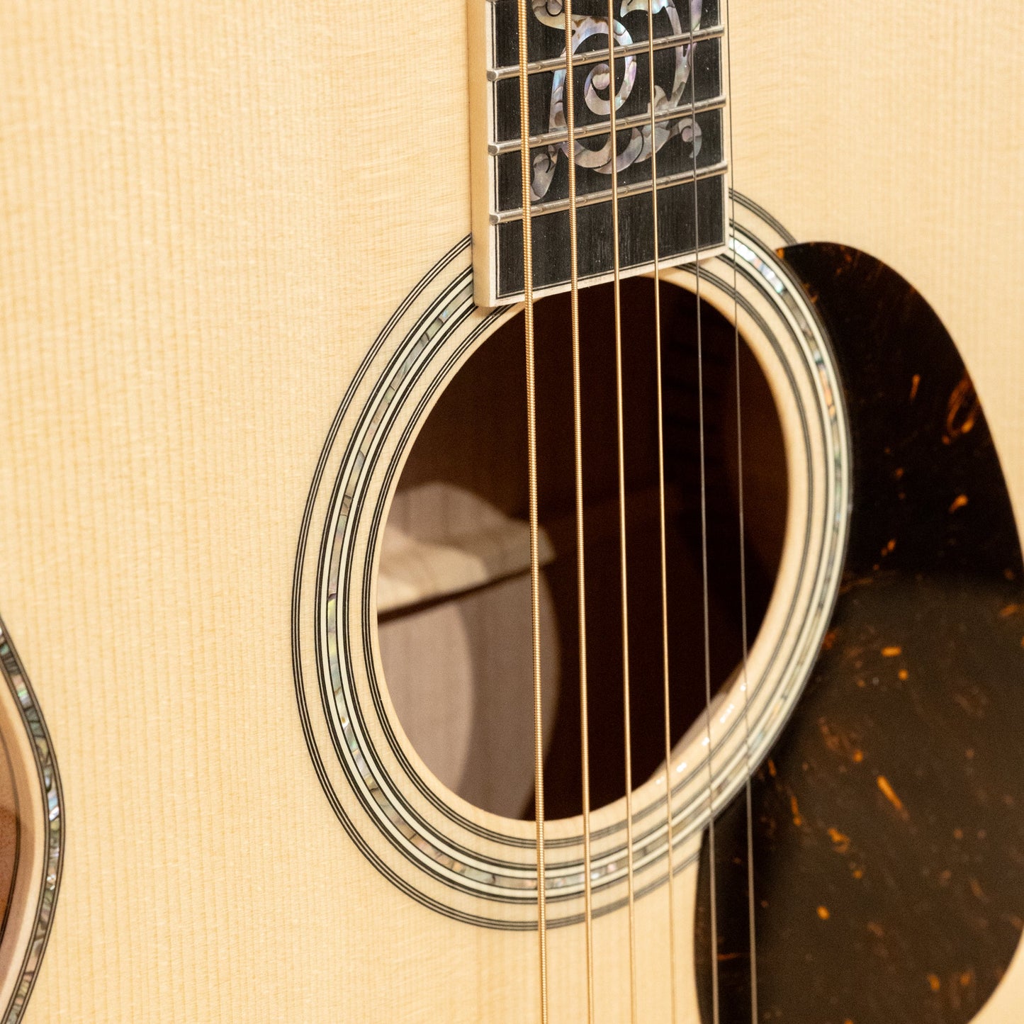 Martin Custom J-41 Style - Pacific Big Leaf Maple