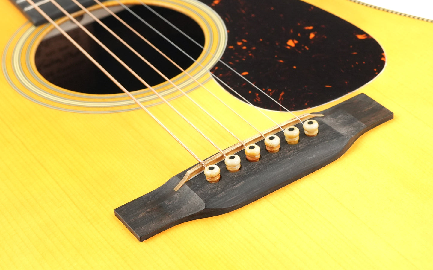 Martin Custom Shop D28 1937 Adirondack Madagascar Stage 1 Aging