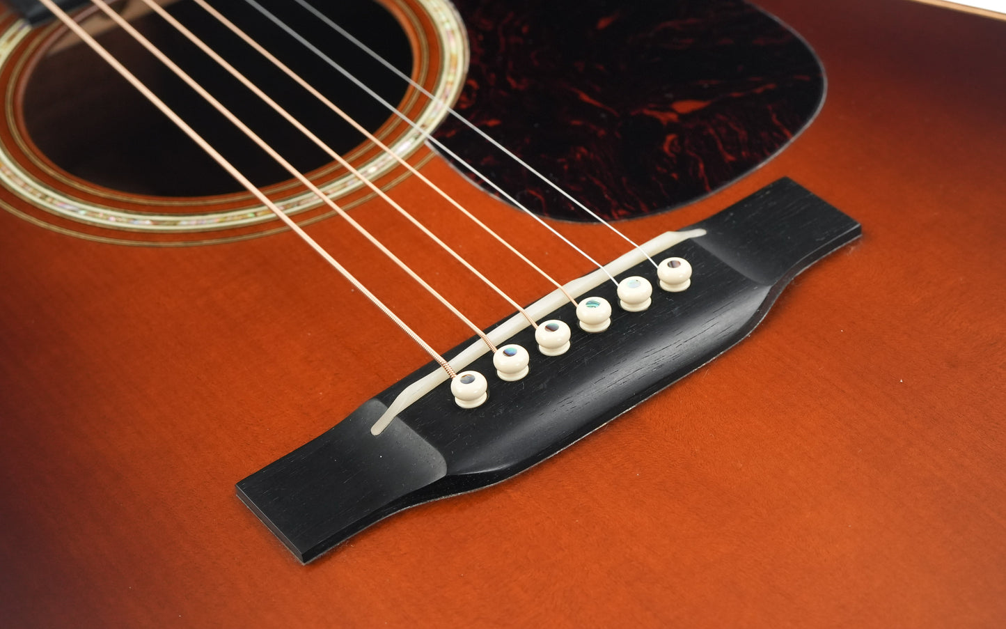 Martin Custom Shop D28 Bubinga Adirondack Spruce Ambertone 2014