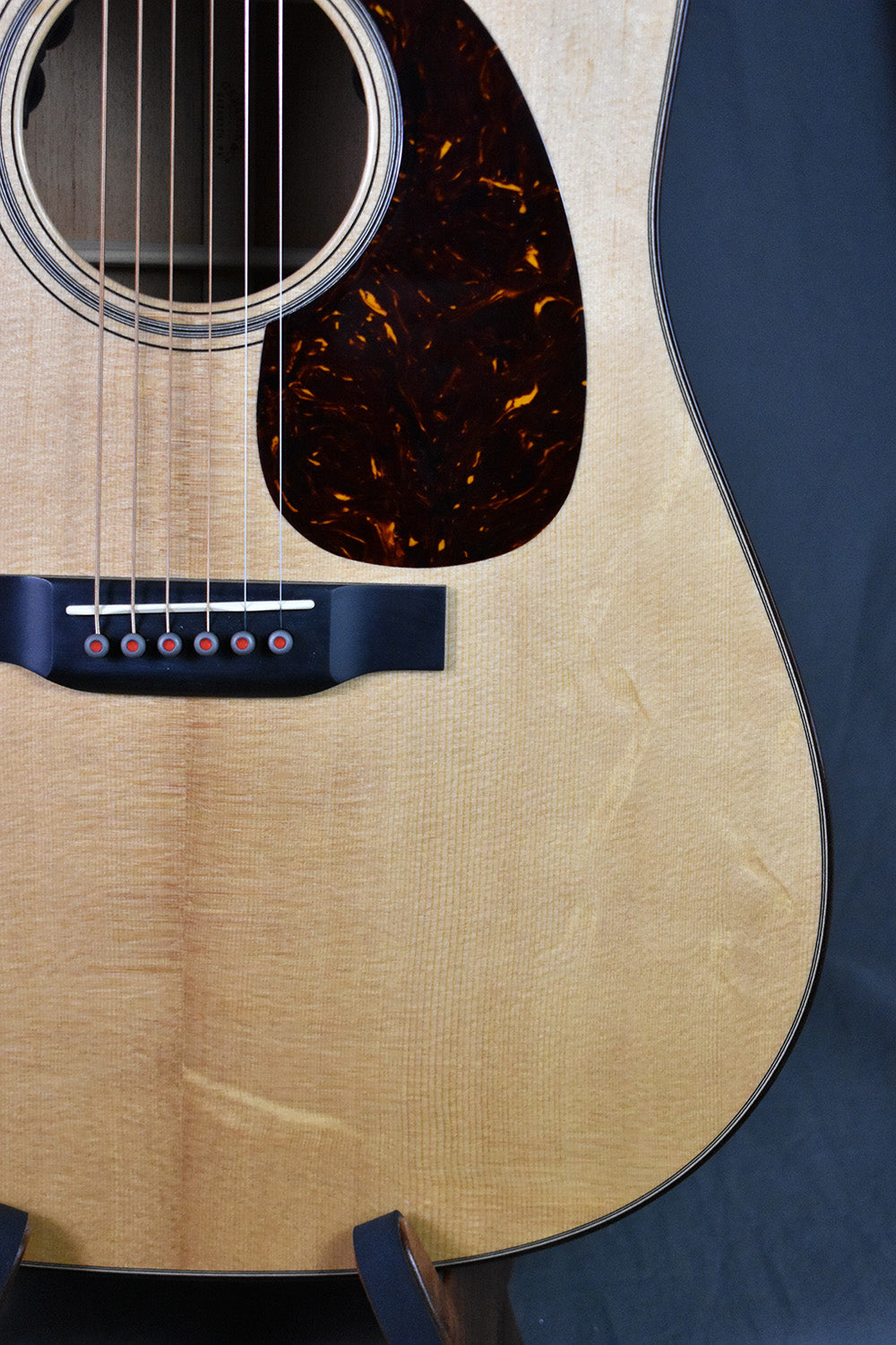 Martin D-18E Modern Deluxe
