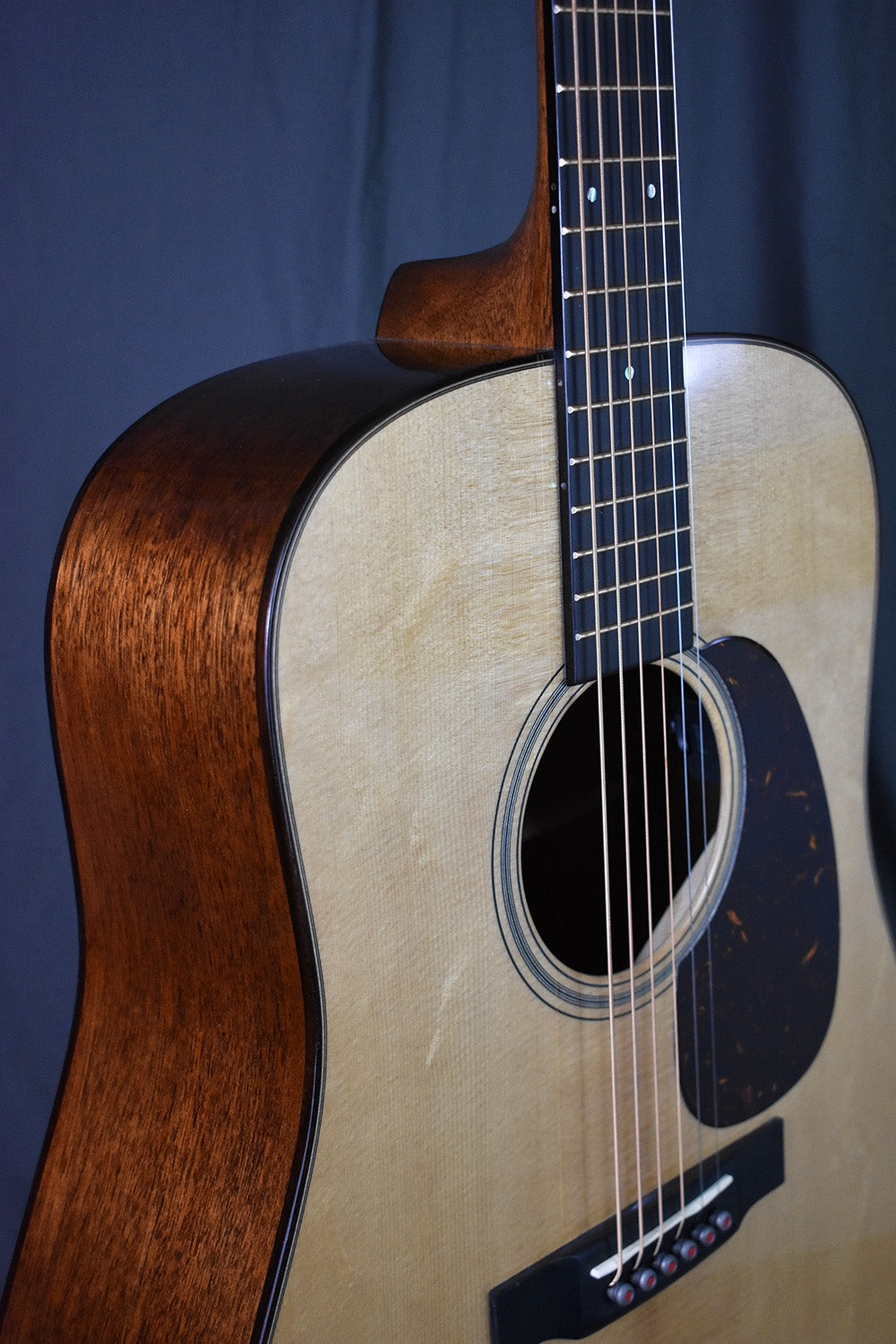 Martin D-18E Modern Deluxe