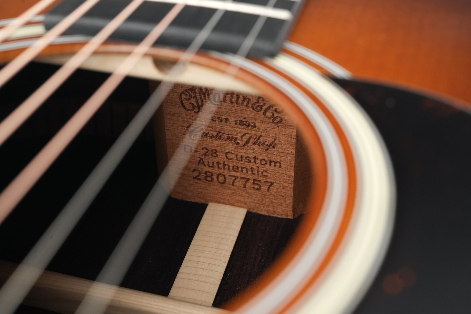 Martin Custom Shop Expert D28 1937 Stage 1 Aging Ambertone 2023