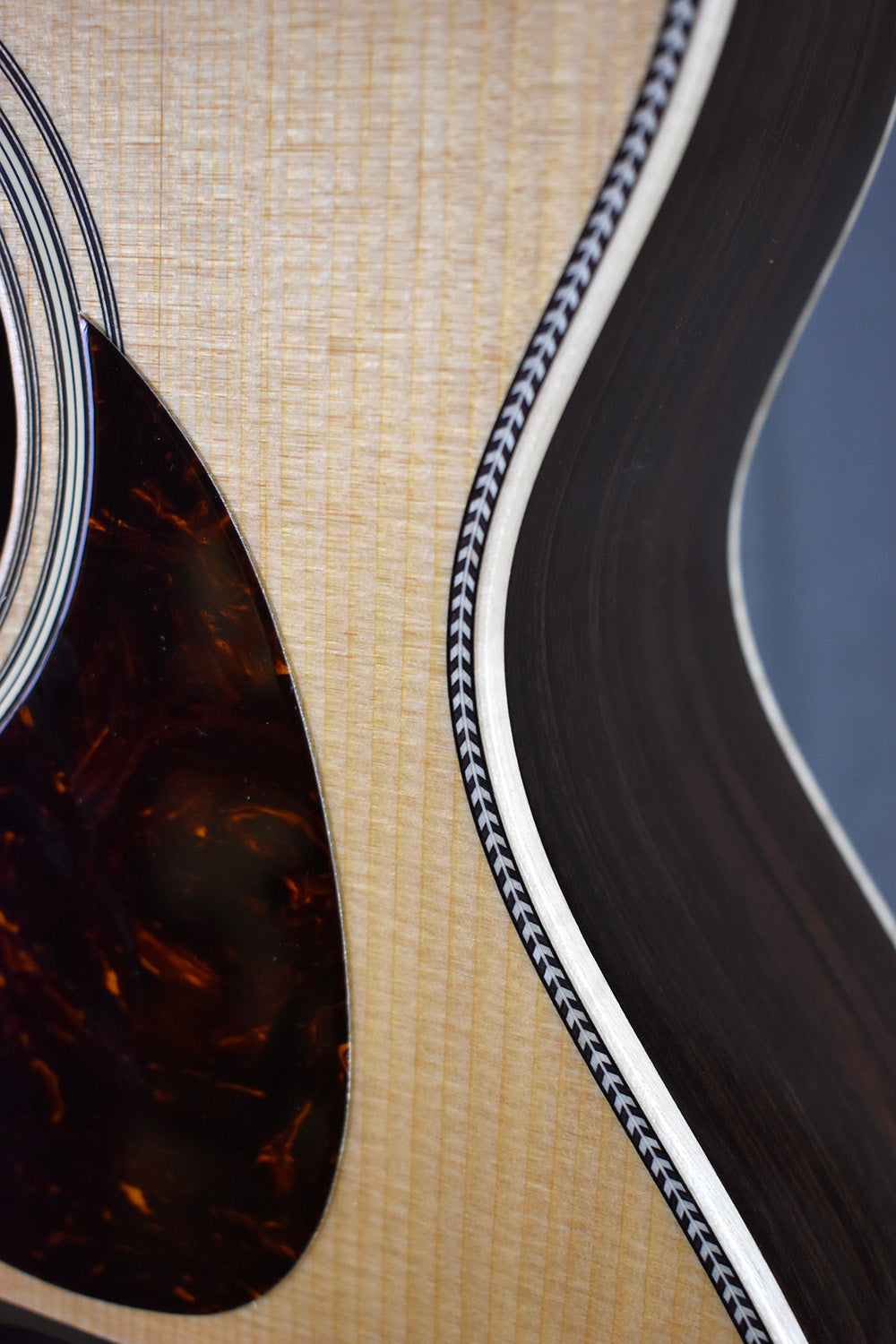 Martin OM-28 Modern Deluxe