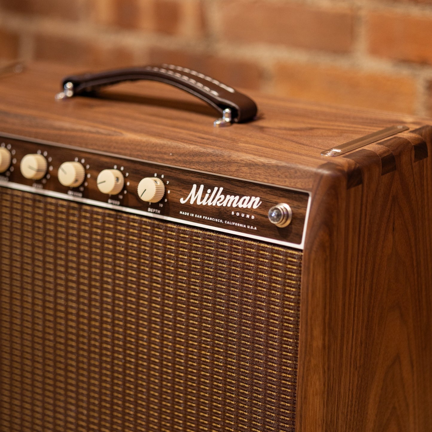 Milkman Creamer Ceramic 20W 1x12 Combo - Heritage Walnut
