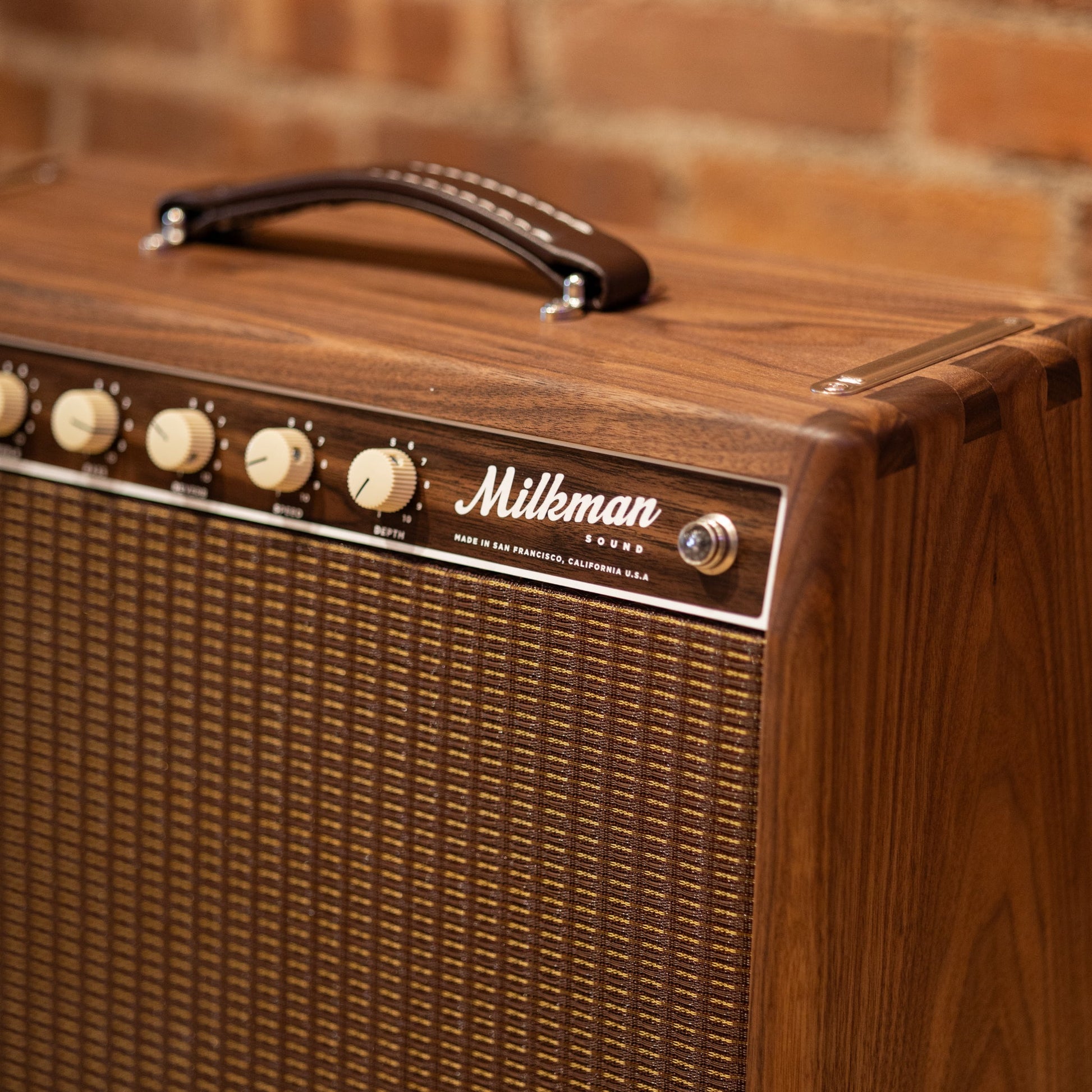 Milkman Creamer Ceramic 20W 1x12 Combo - Heritage Walnut
