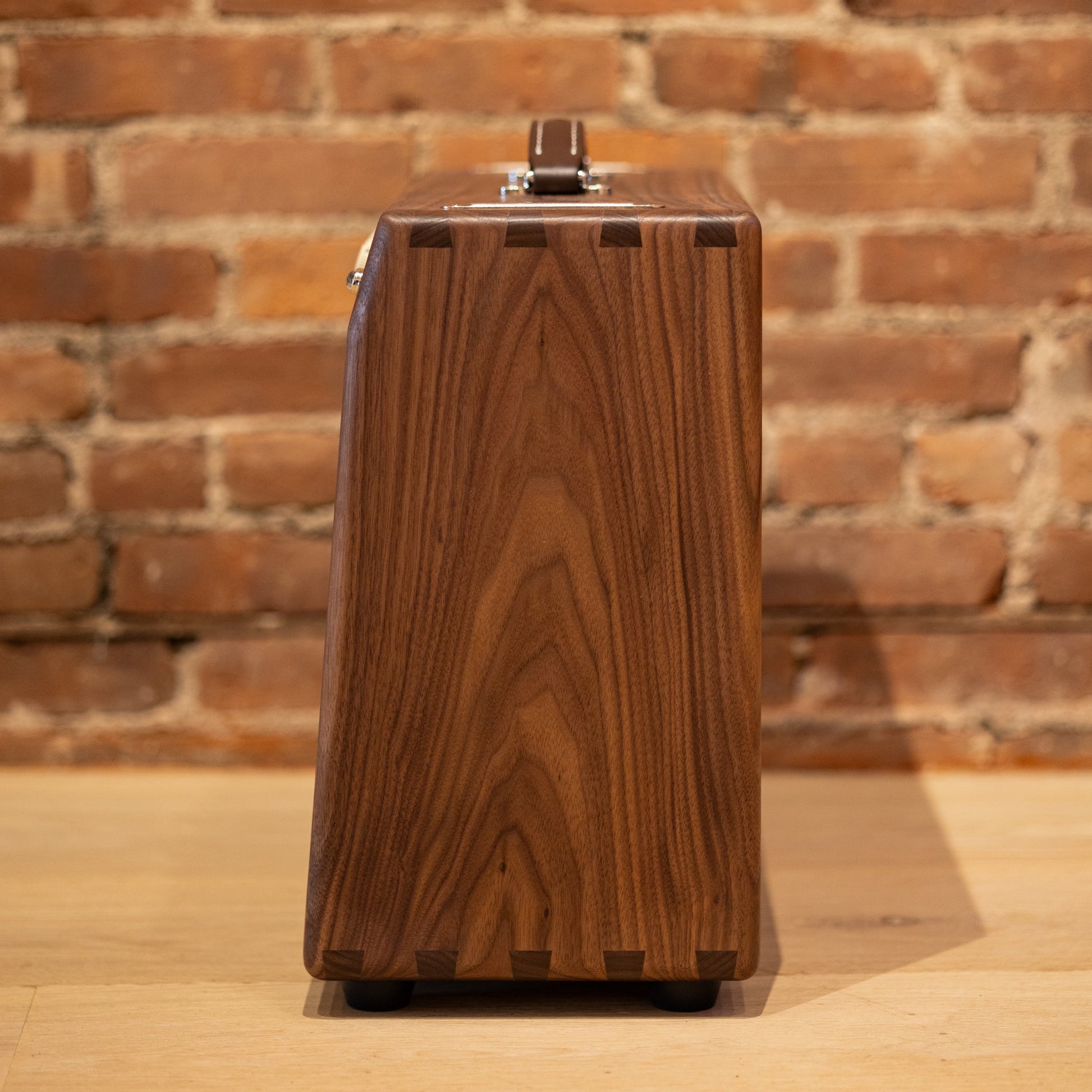 Milkman Creamer Ceramic 20W 1x12 Combo - Heritage Walnut