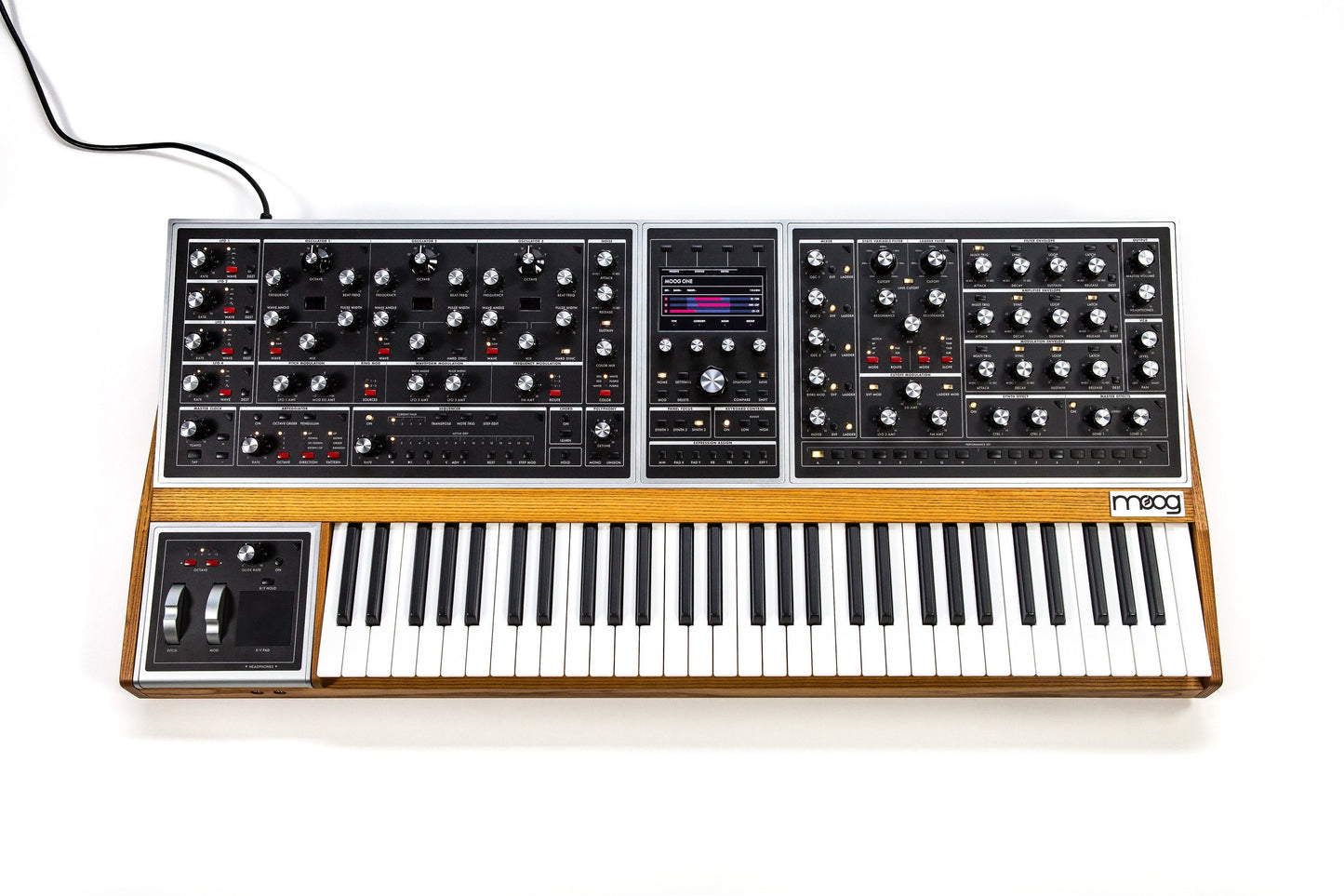 Moog One 16 Voice - Polyphonic Analog Synthesiser