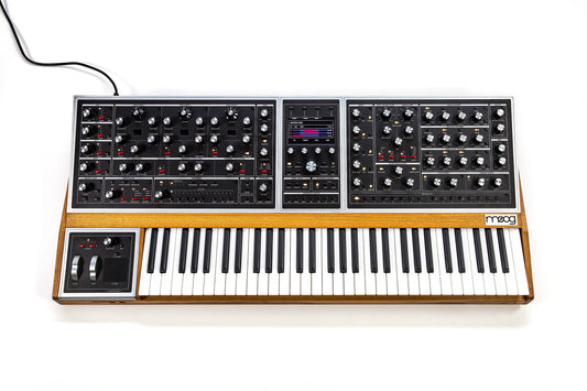 Moog One 16 Voice - Polyphonic Analog Synthesiser