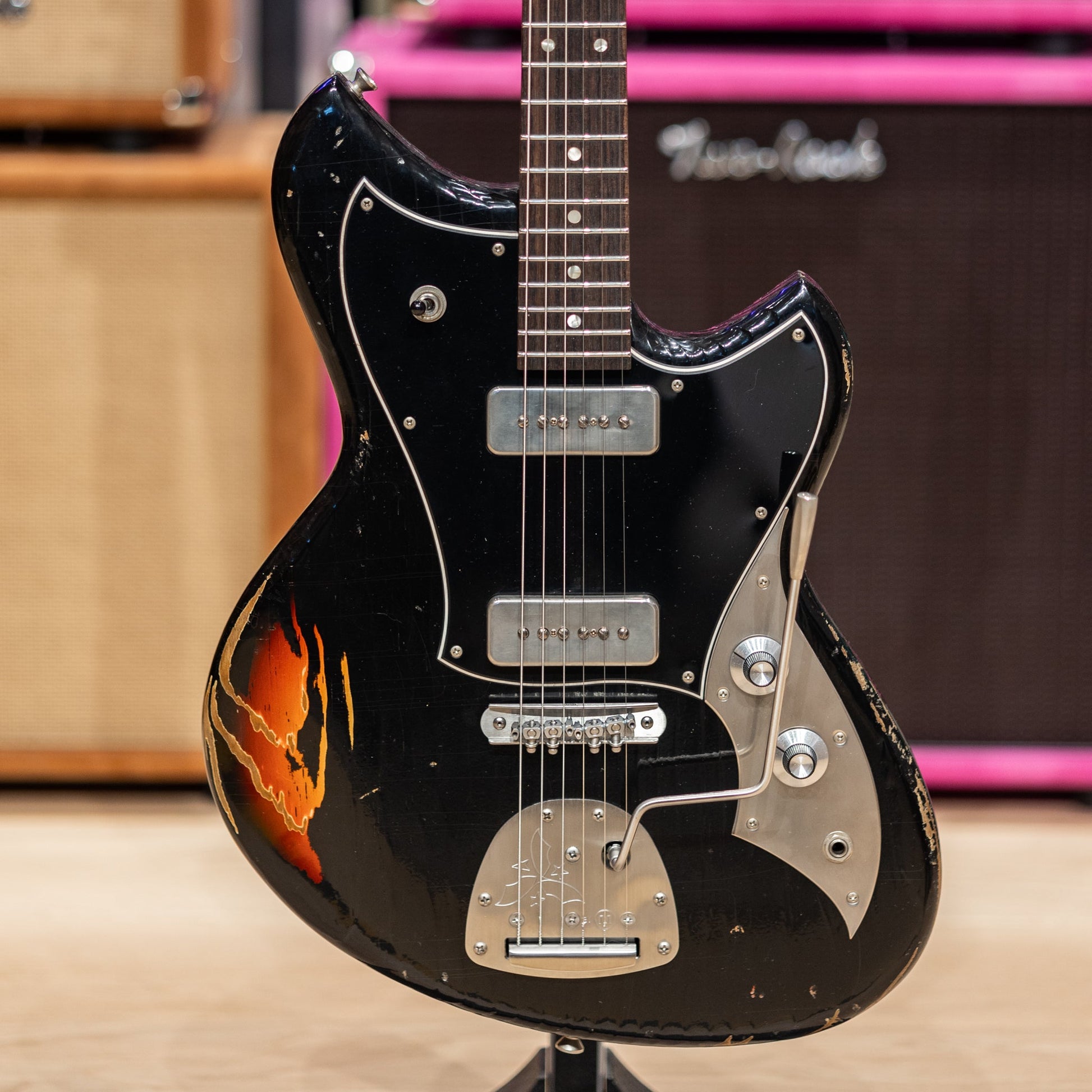 Novo Serus J Dealer LTD - Bull Black Over '64 3-Tone Burst
