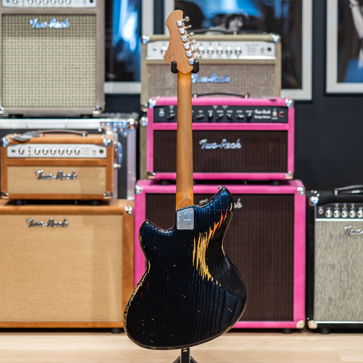 Novo Serus J Dealer LTD - Bull Black Over '64 3-Tone Burst