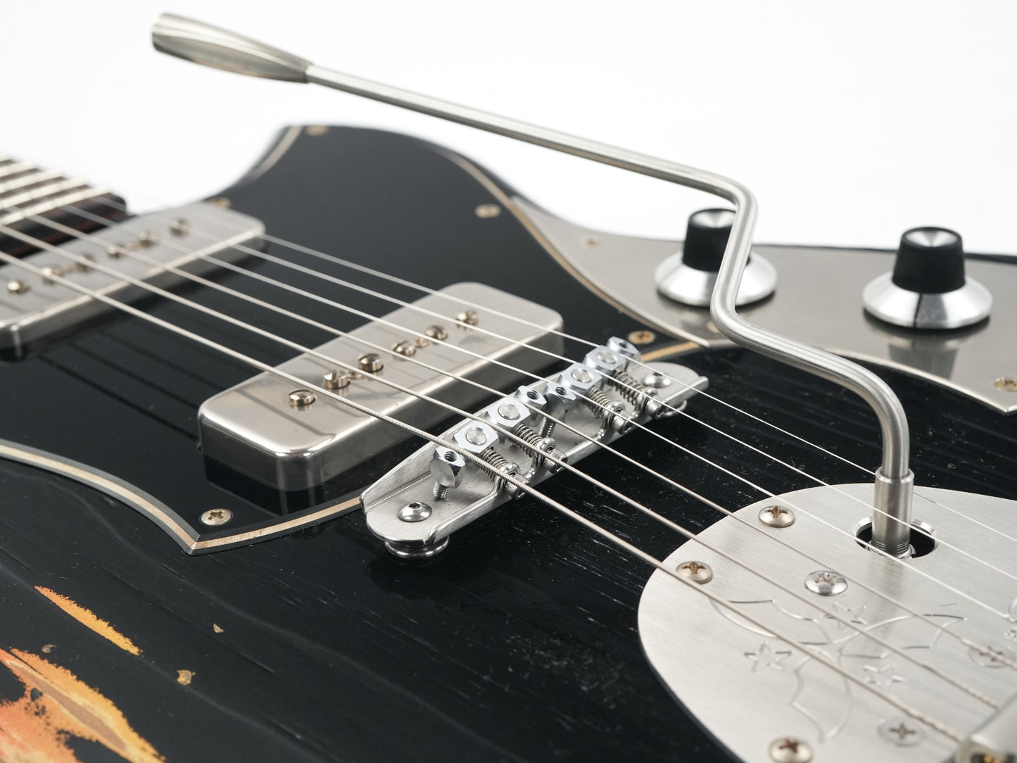 Novo Serus J Bull Black over 64 3 Tone Sunburst