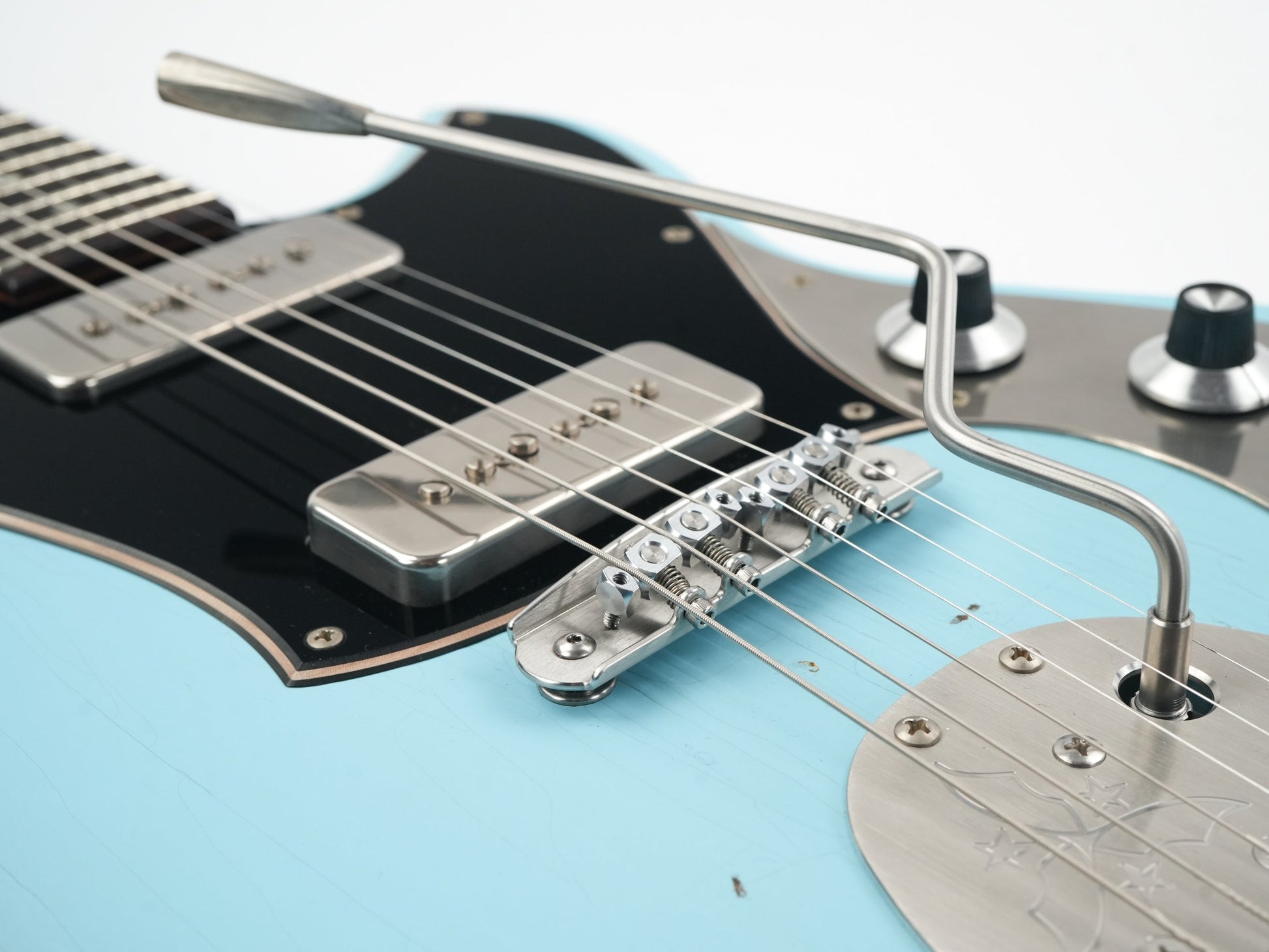 Novo Serus J Daphne Blue Over 3 Tone Sunburst