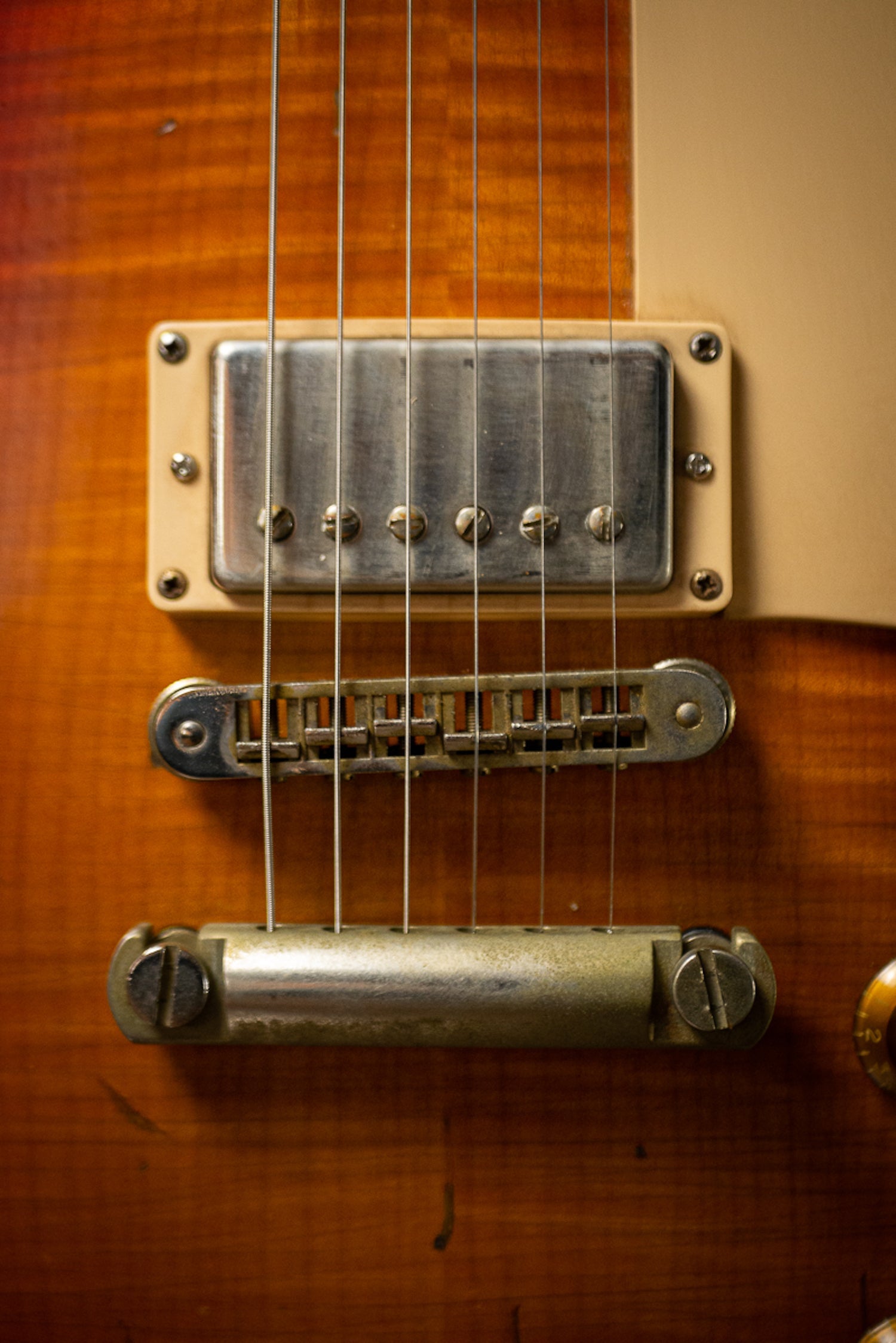 2005 Gibson Les Paul Standard Faded Nash Electric Guitar - Cherry Sunburst