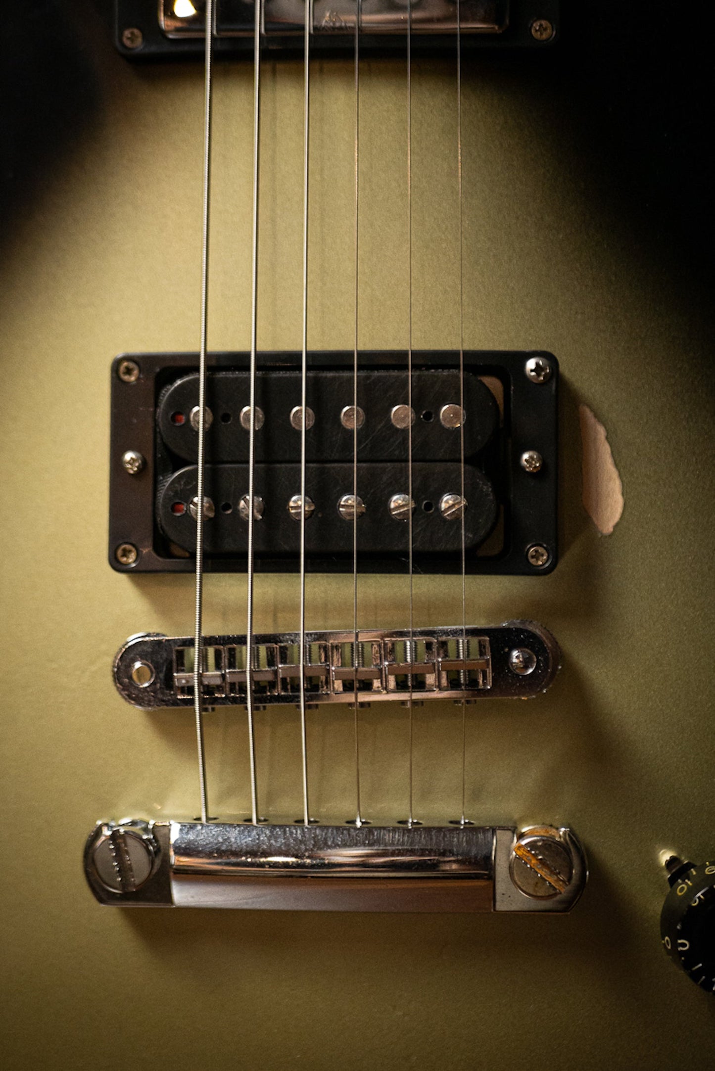 Gibson Custom Shop Adam Jones 1979 Les Paul Custom VOS Electric Guitar - Vintage Silverburst Aged