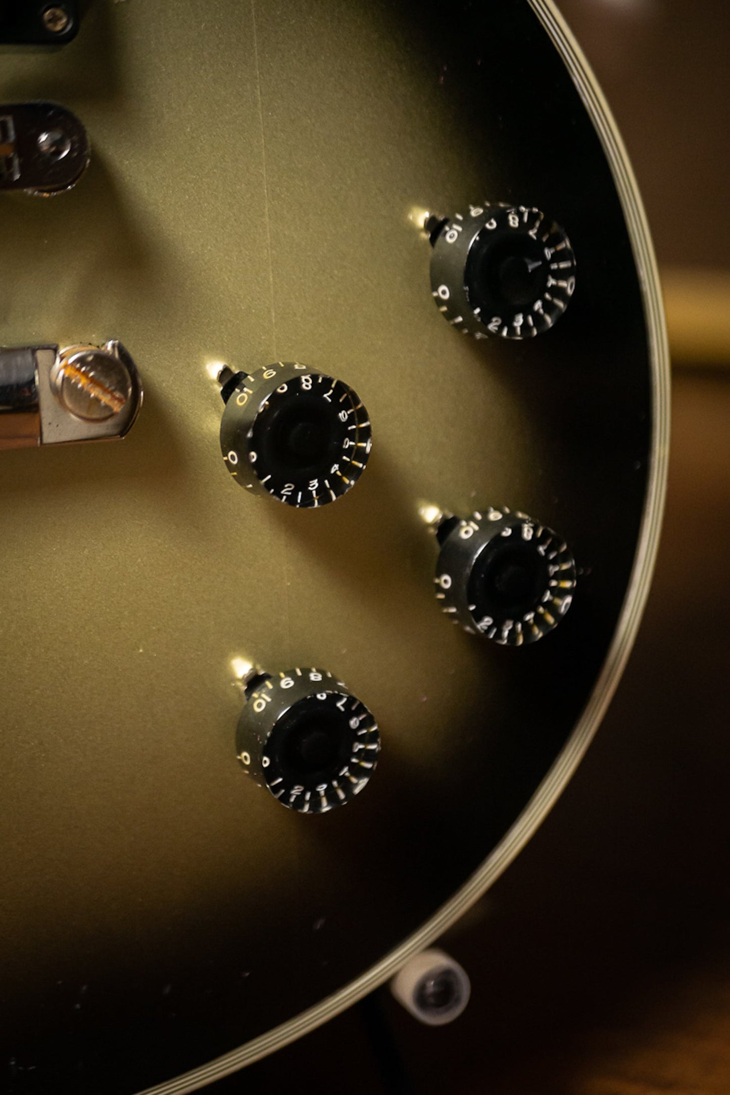 Gibson Custom Shop Adam Jones 1979 Les Paul Custom VOS Electric Guitar - Vintage Silverburst Aged