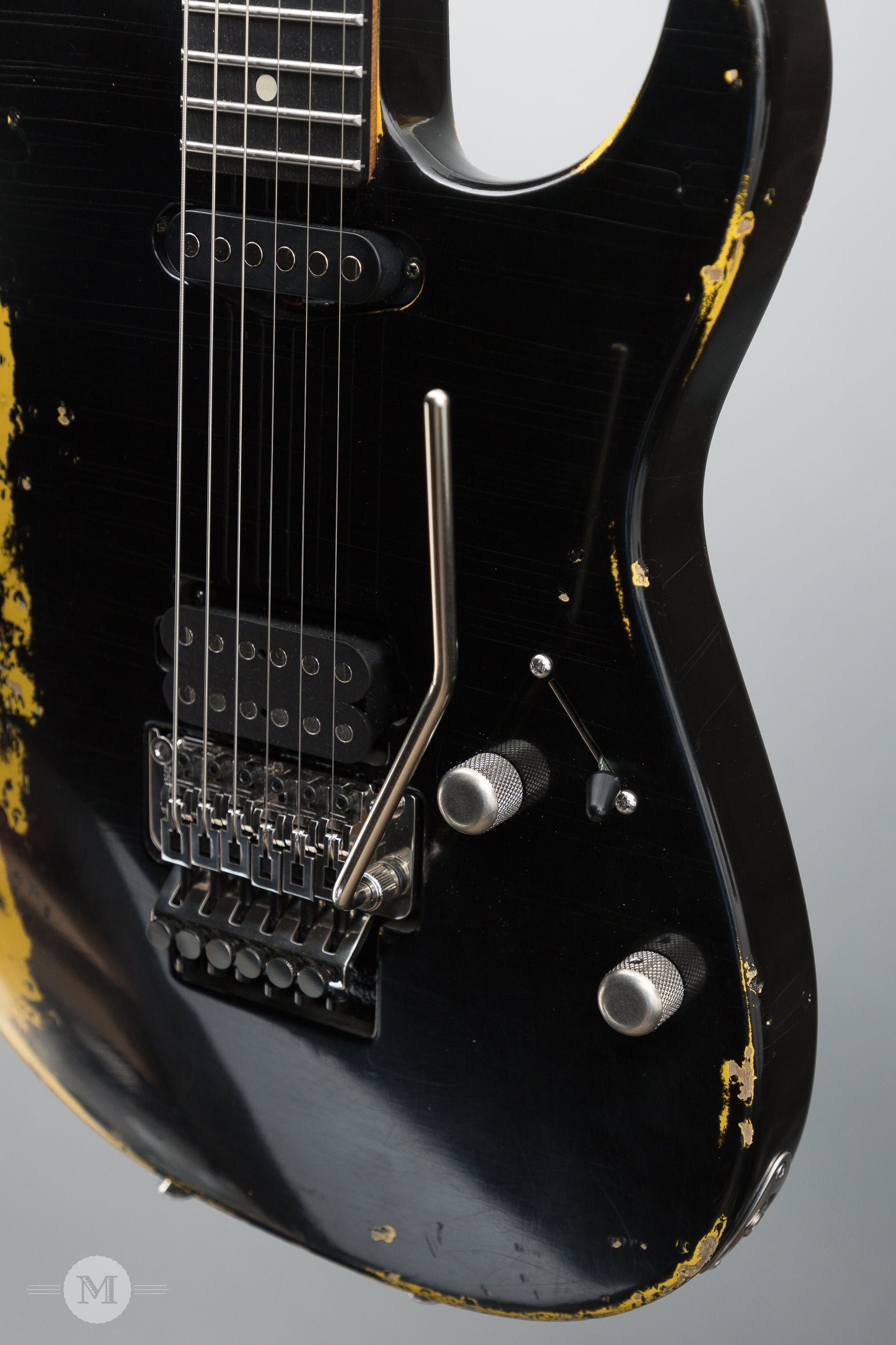 Tom Anderson Guitars - Pro Am - Black over Corvette Yellow - In Distress Lv3