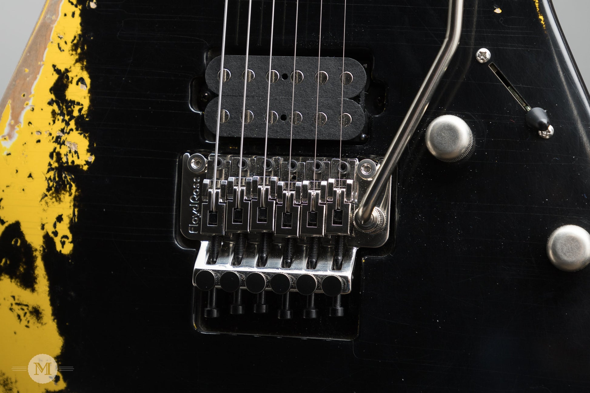 Tom Anderson Guitars - Pro Am - Black over Corvette Yellow - In Distress Lv3