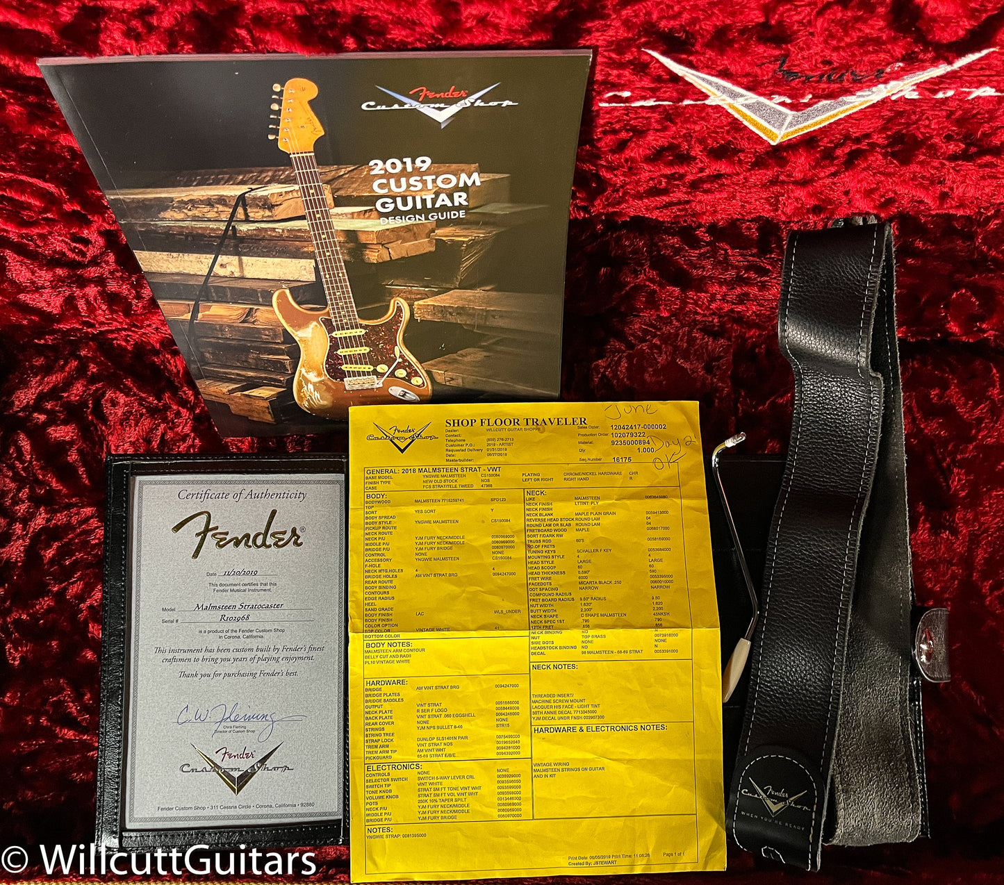 Fender Custom Shop Yngwie Malmsteen Signature Stratocaster, Scalloped Maple Fingerboard, Vintage White