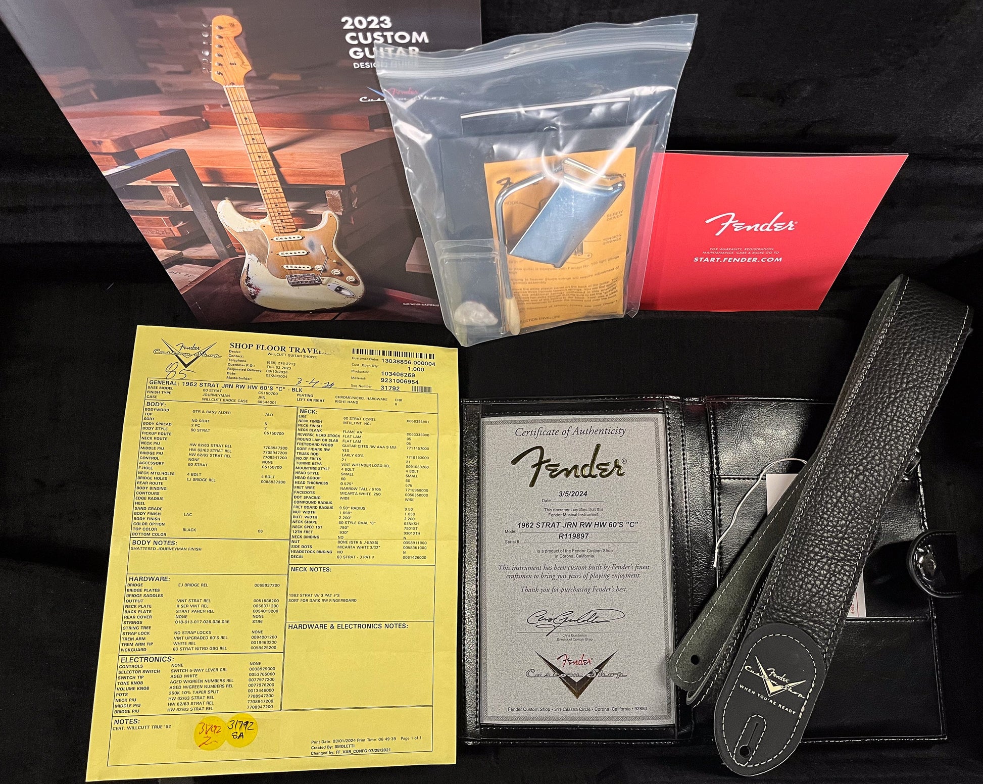 Fender Custom Shop Willcutt True '62 Stratocaster Journeyman Relic Black 60s Oval C  (897)