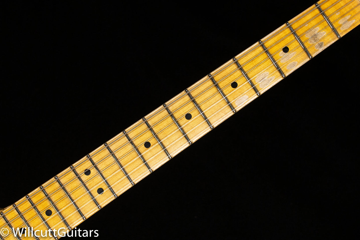 FENDER CUSTOM SHOP 52 TELECASTER® RELIC® AGED NOCASTER® BLONDE (780)