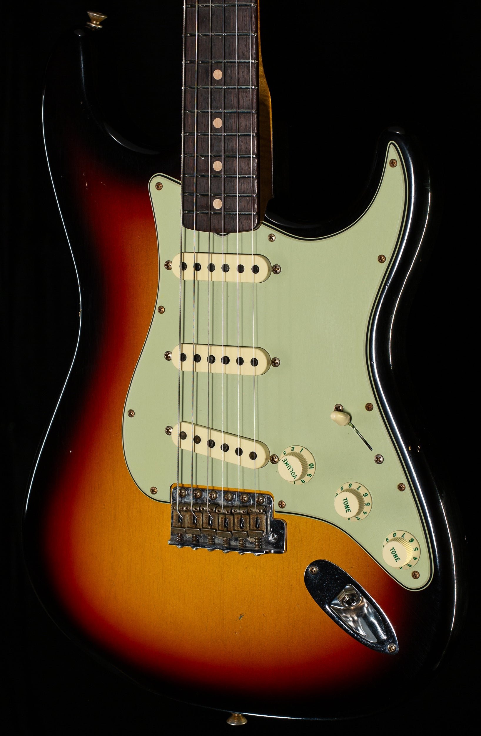 Fender Custom Shop Willcutt True '62 Stratocaster Journeyman Relic 3-Tone Sunburst Josephina Handwound 57 Soft V (355)