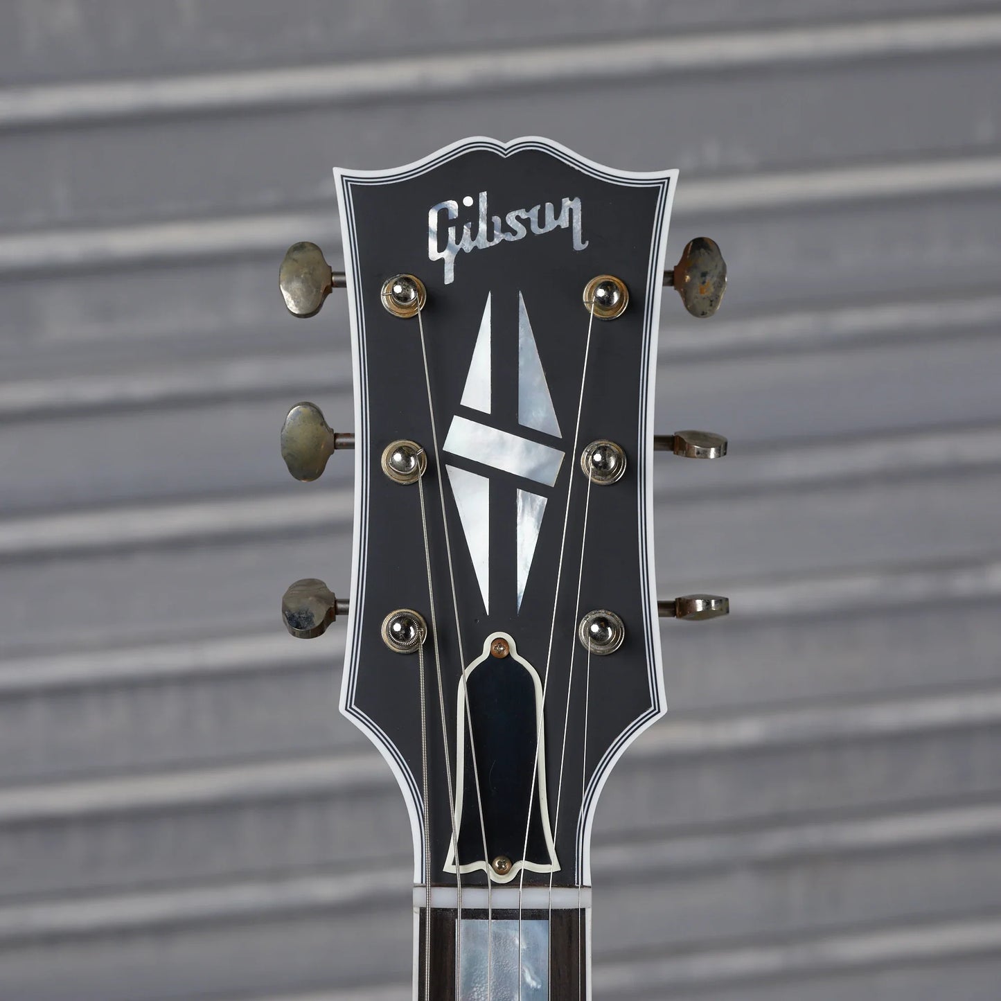 Gibson Mod™ Collection Les Paul Custom, Natural Walnut | Gibson Mod™ Collection