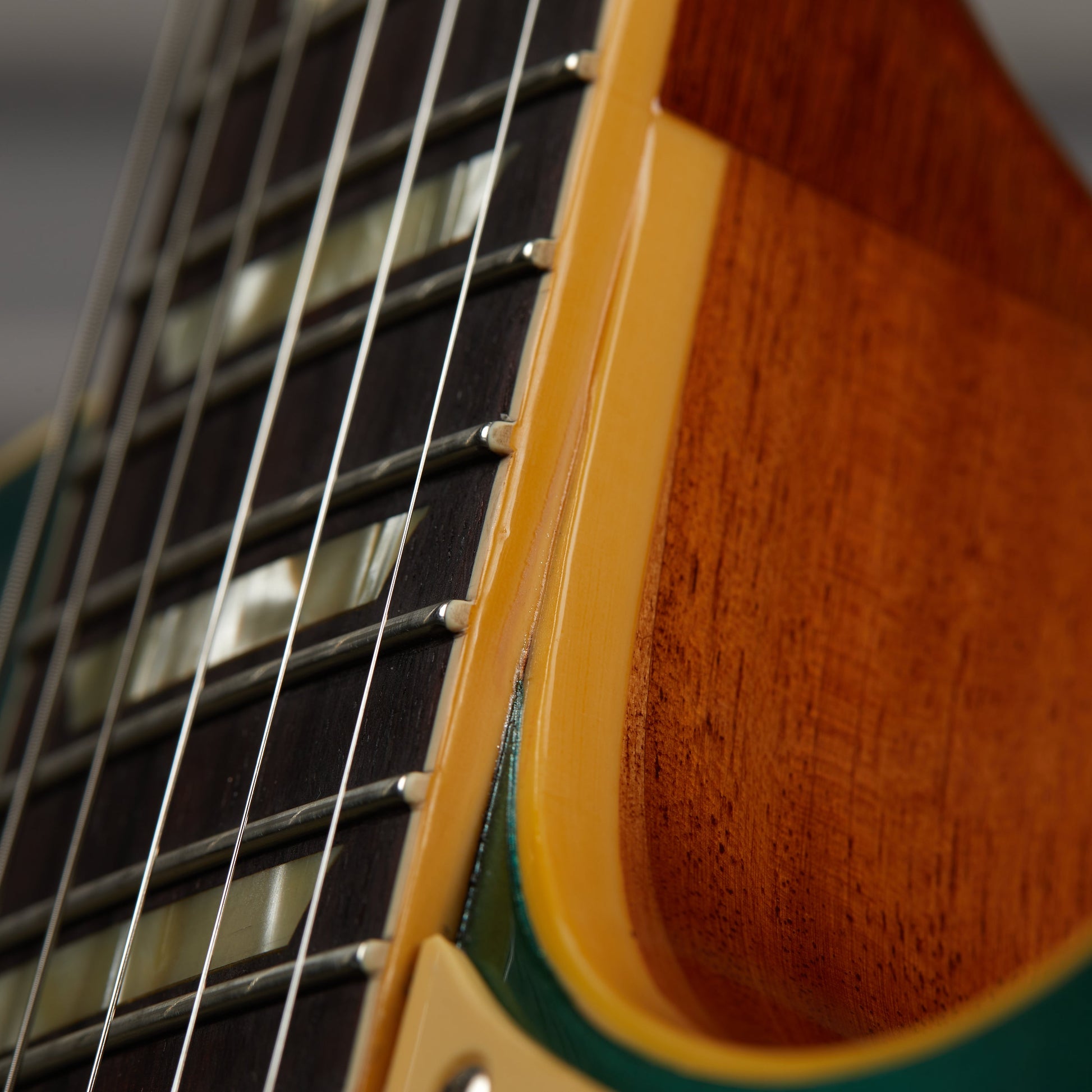 Gibson Mod™ Collection 1957 Les Paul Standard Reissue, Chakra Green | Gibson Mod™ Collection