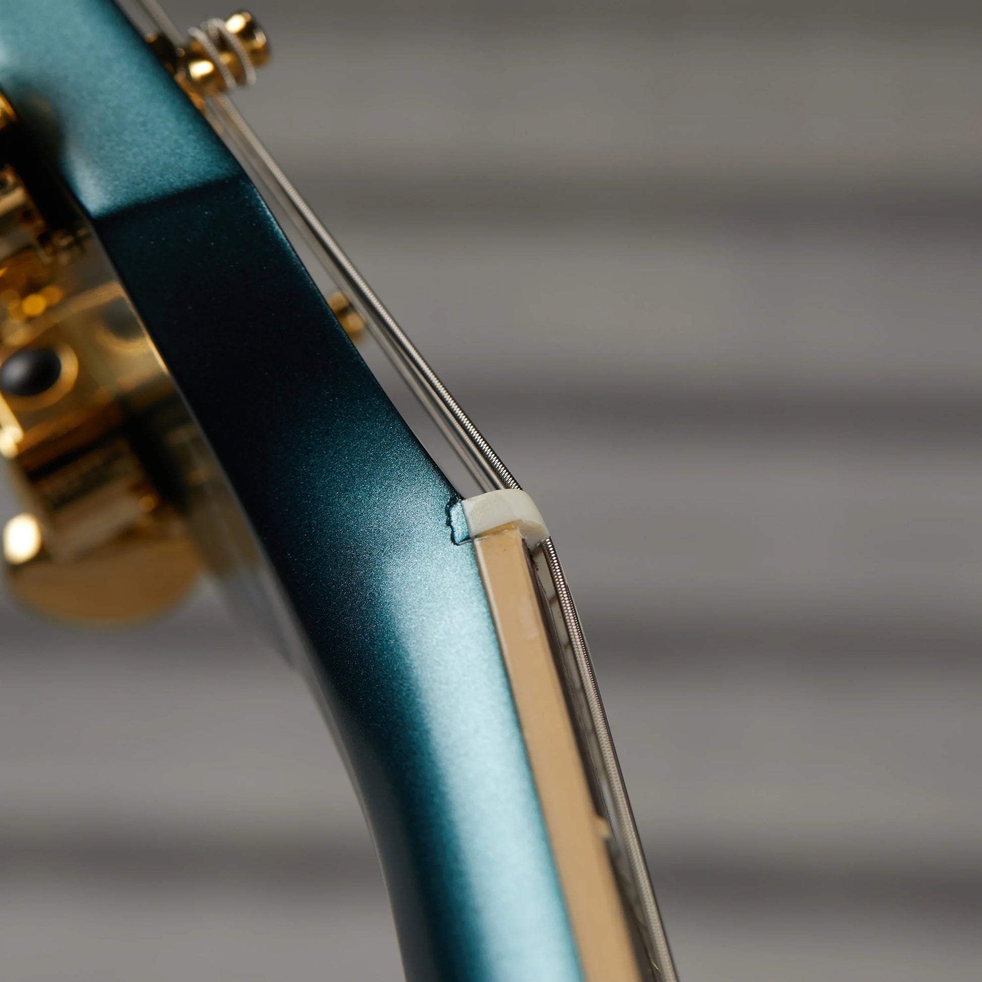 Gibson Mod™ Collection ES-335, Chill Ice Satin | Gibson Mod™ Collection