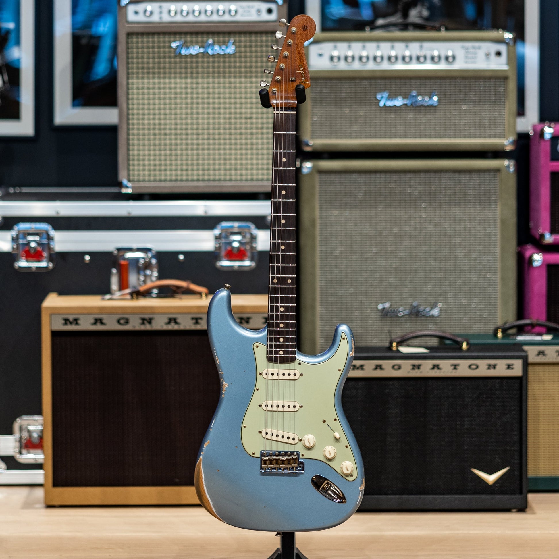 Fender Custom Shop Limited Edition 60's Dual Mag II Compound Radius Stratocaster Relic - Blue Ice Metallic