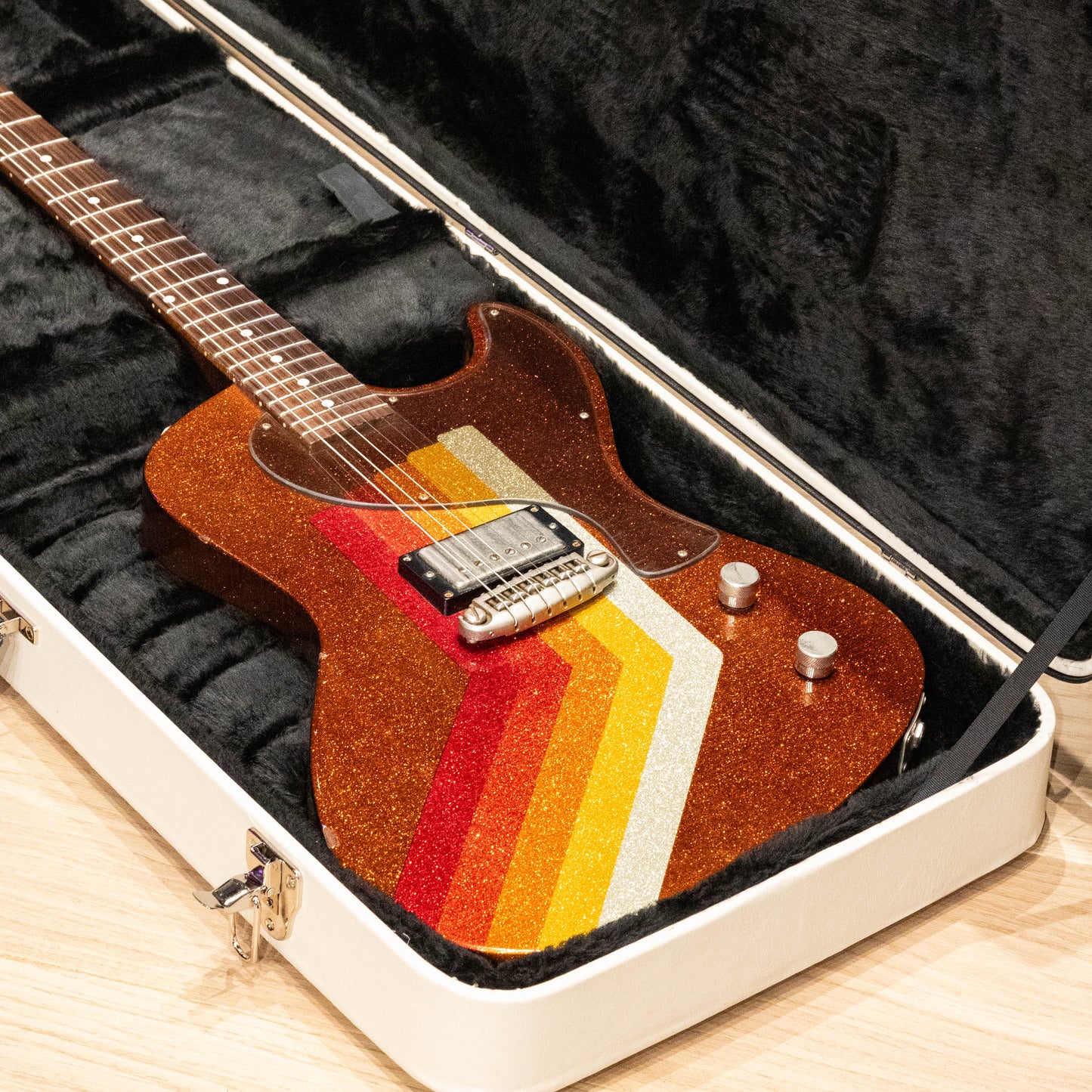 Rock N Roll Relics Revenge Jr - Van Sparkle / Aged Root Beer
