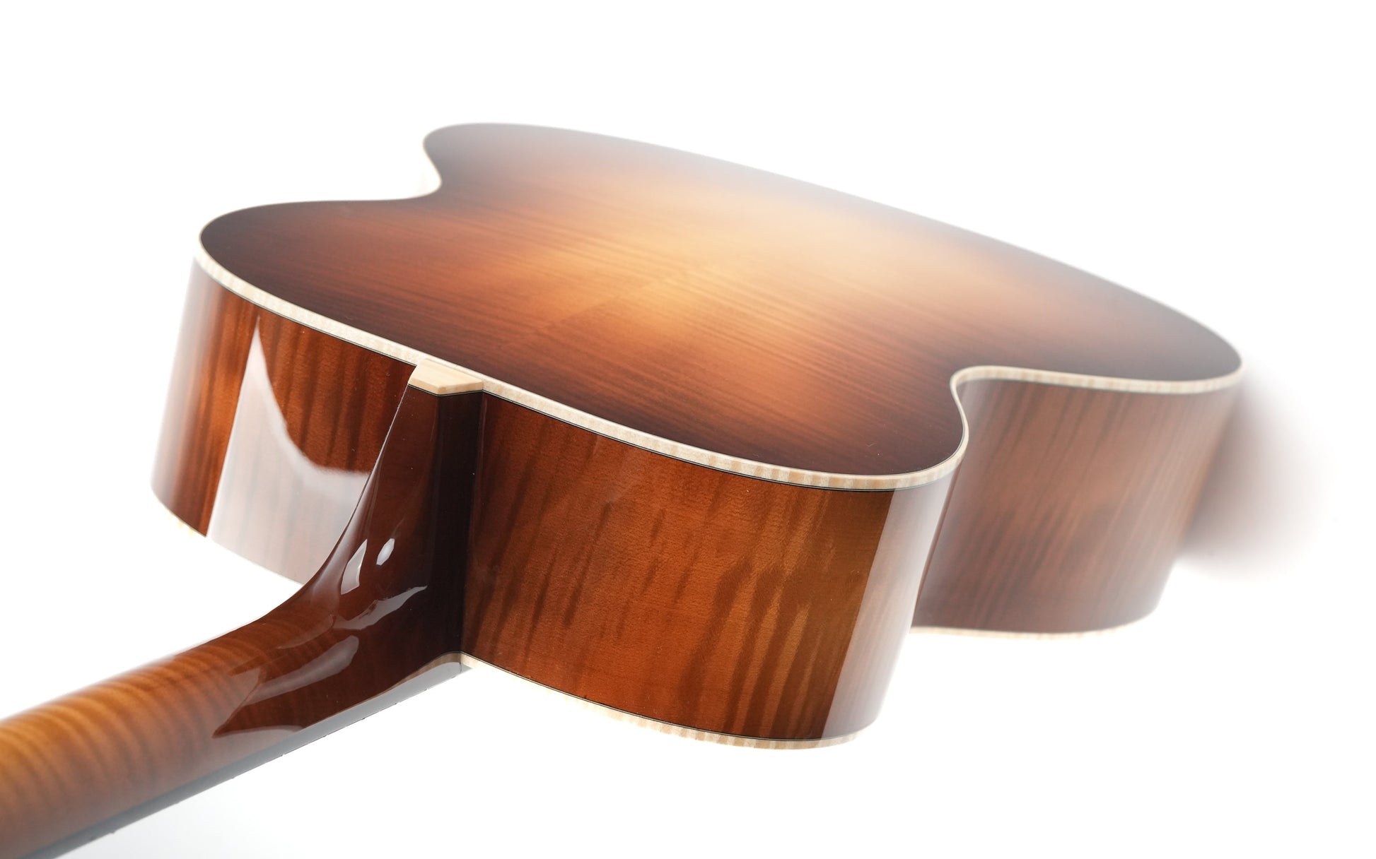 Rozawood Custom GA Flamed Maple Bearclaw Alpine Spruce