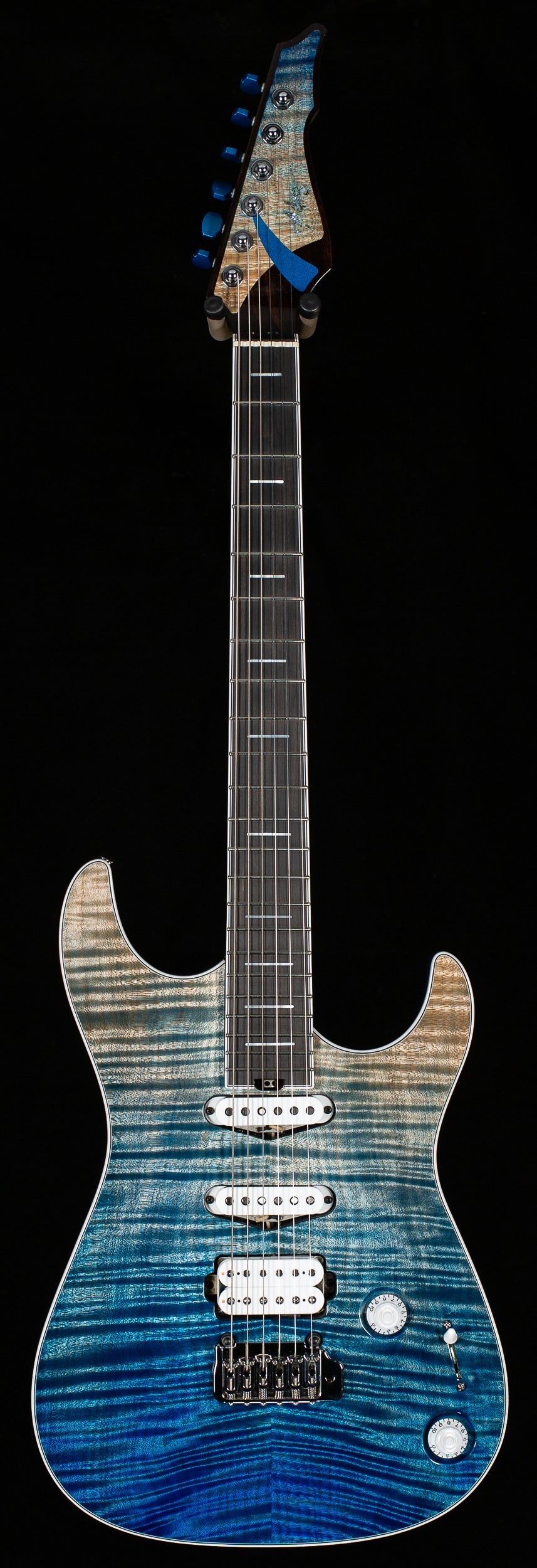 Artinger SS Summer Breeze Carved Top (K23)