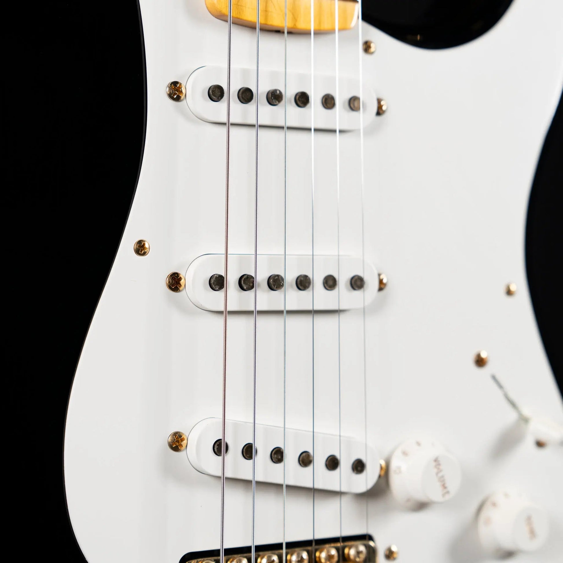 Fender Custom Shop 1955 Stratocaster - Lush Closet Classic - Black w/ Gold Hardware