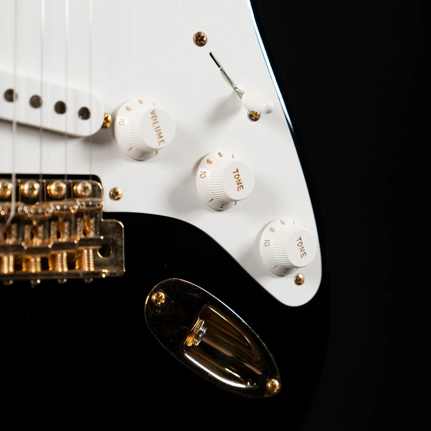 Fender Custom Shop 1955 Stratocaster - Lush Closet Classic - Black w/ Gold Hardware