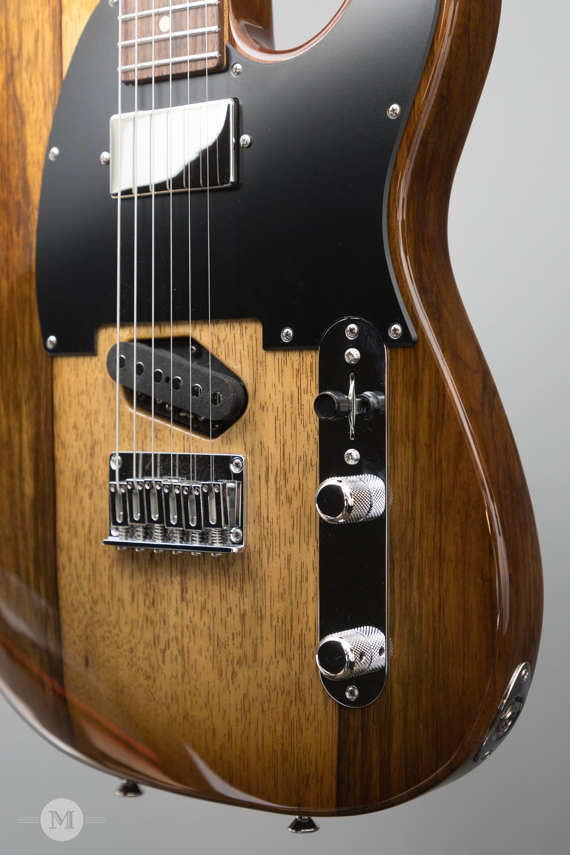 Tom Anderson Electric Guitars - T Classic - Contoured - Light Tobacco Shaded Edge