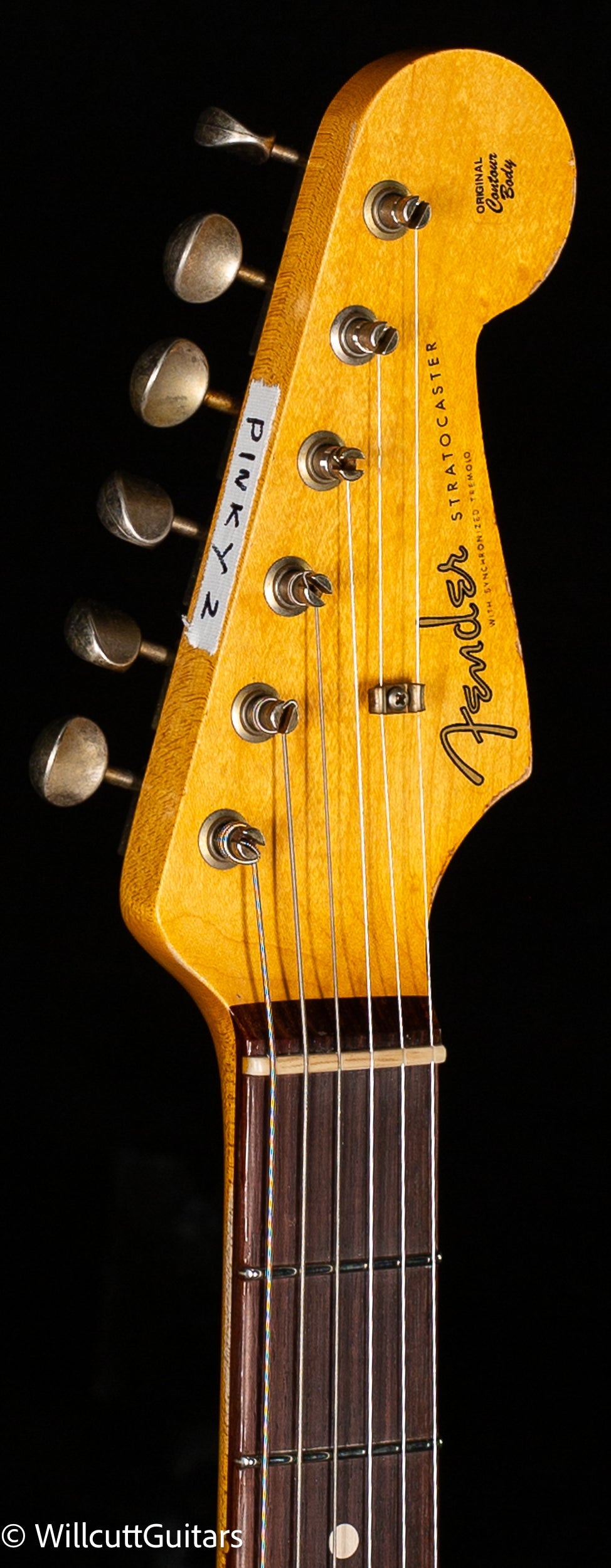 Fender Custom Shop LTD Tyler Bryant "PINKY" Stratocaster Relic (055)