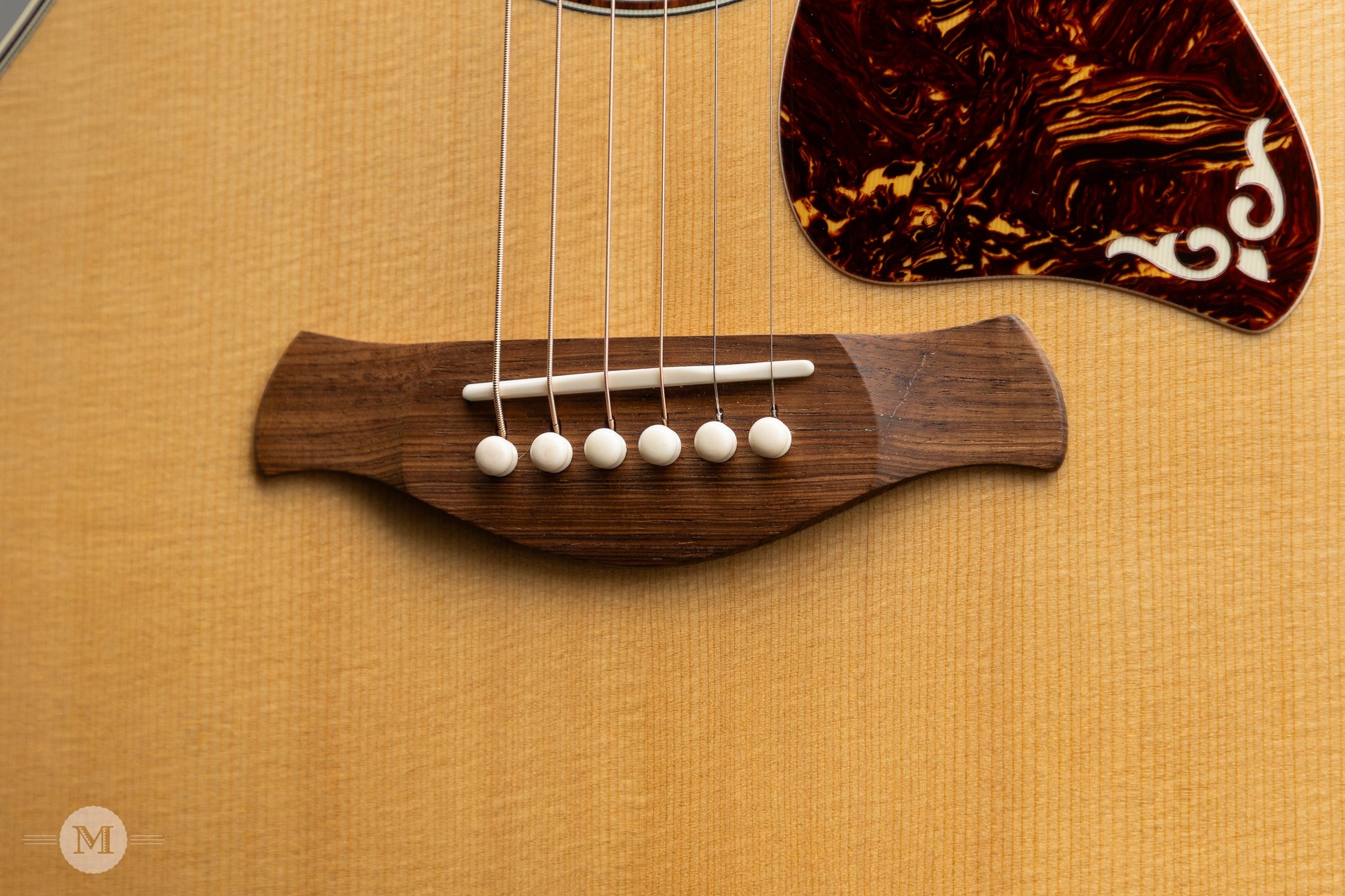 Taylor Acoustic Guitars - Gold Label 814e