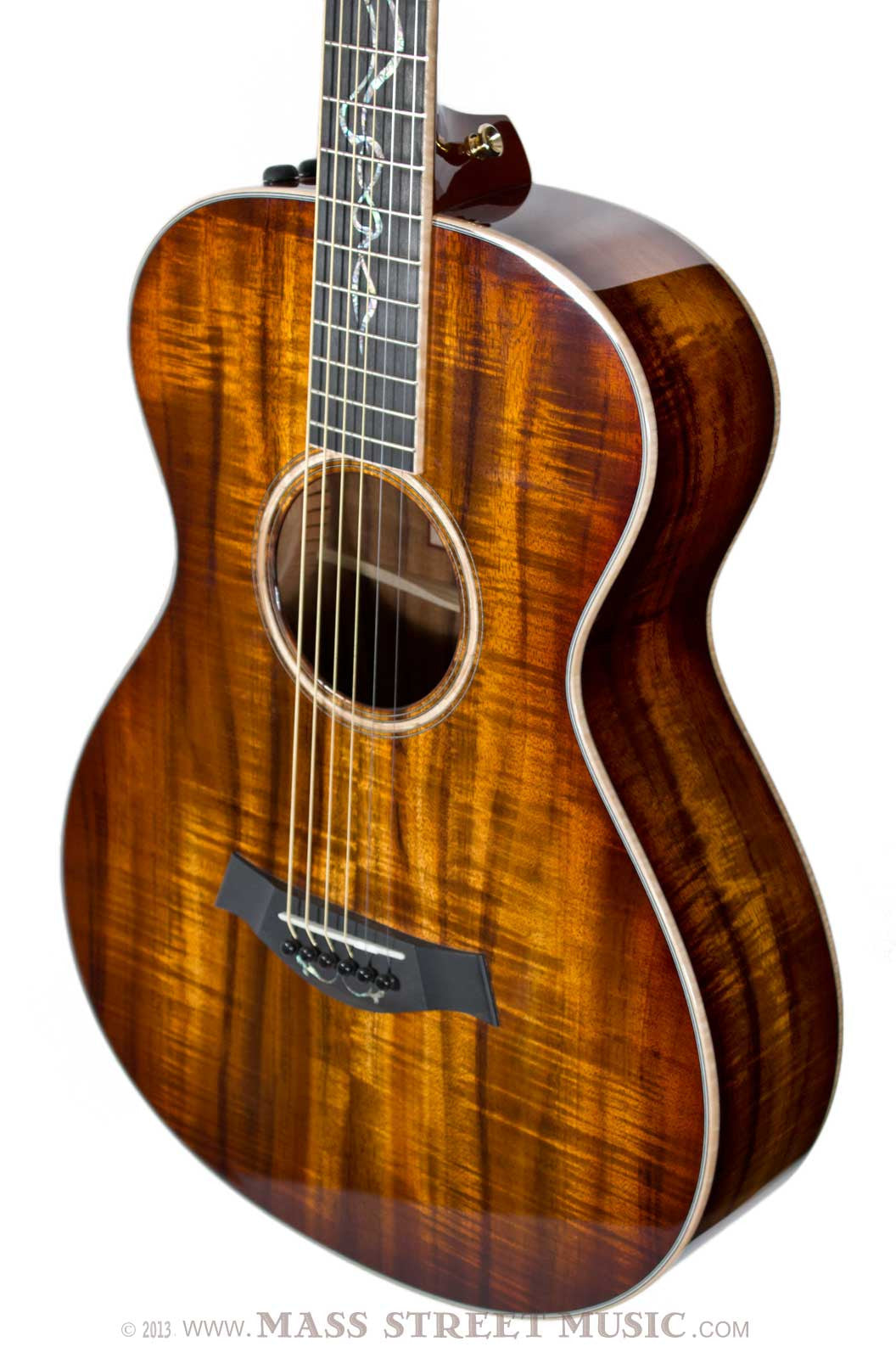 Taylor Acoustic Guitars - Koa 12-Fret GC BTO