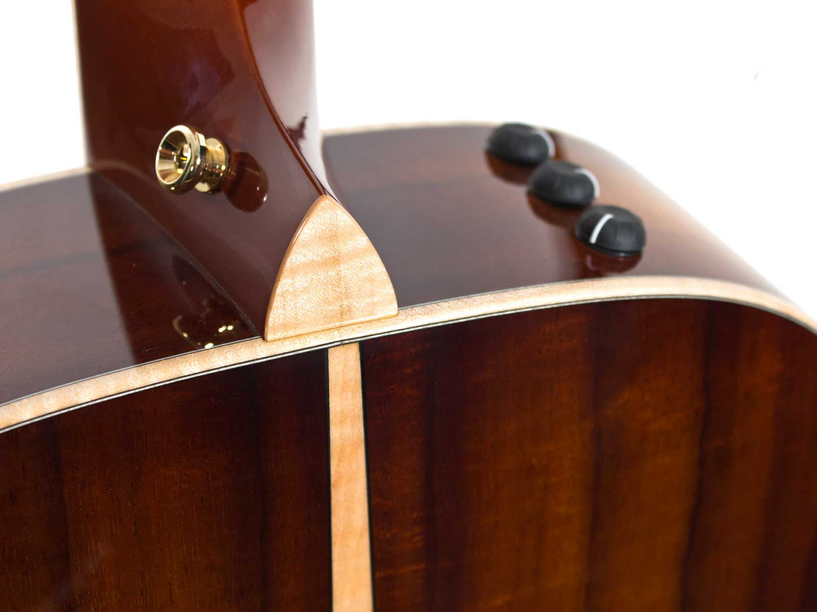 Taylor Acoustic Guitars - Koa 12-Fret GC BTO