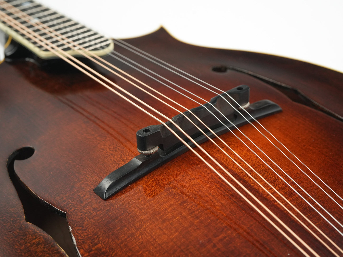 Tyler White F5 F-Style Mandolin Cremona Sunburst 2021