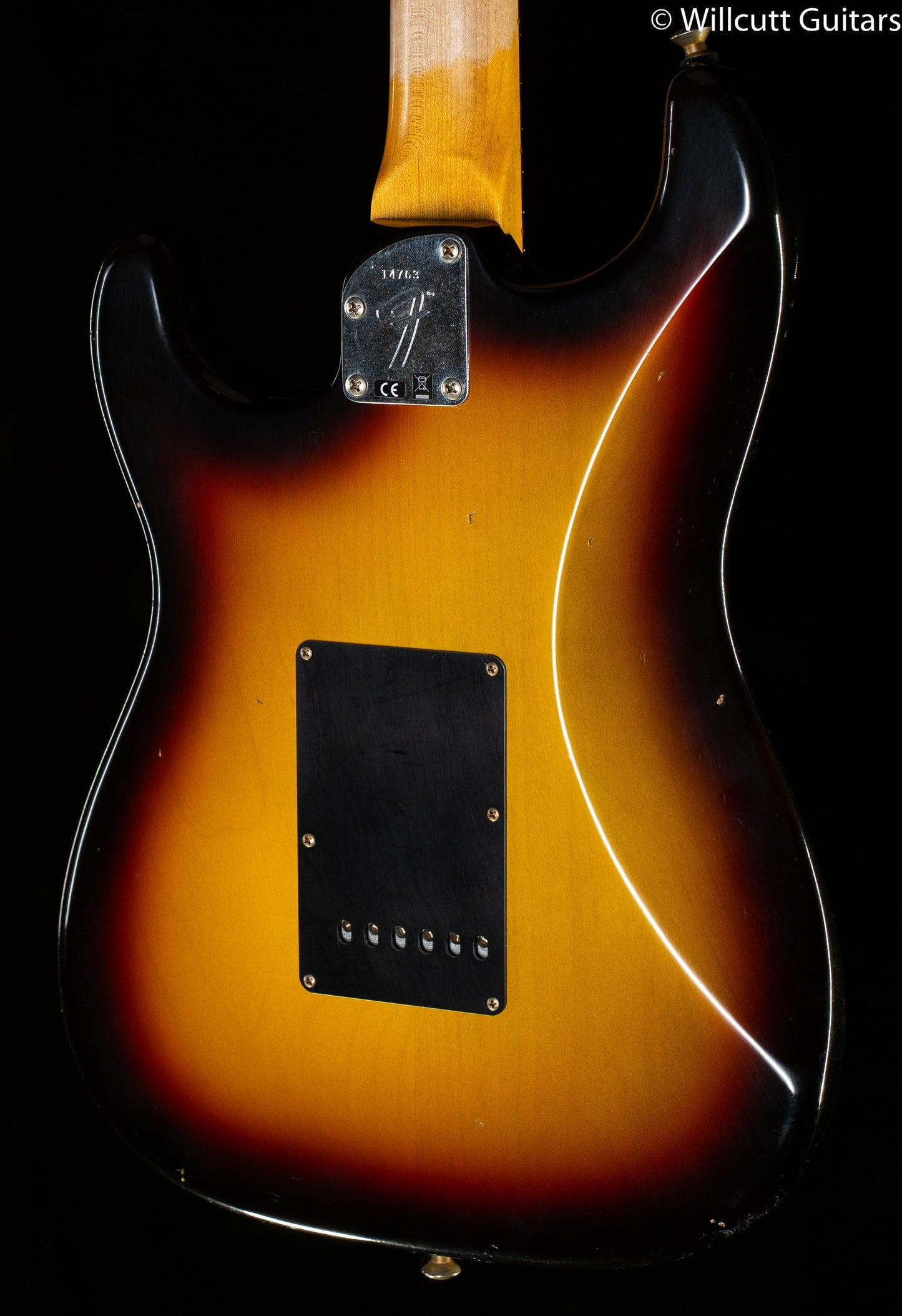 Fender Custom Shop Postmodern Strat Journeyman Relic Rosewood Fingerboard 3-Color Sunburst (763)