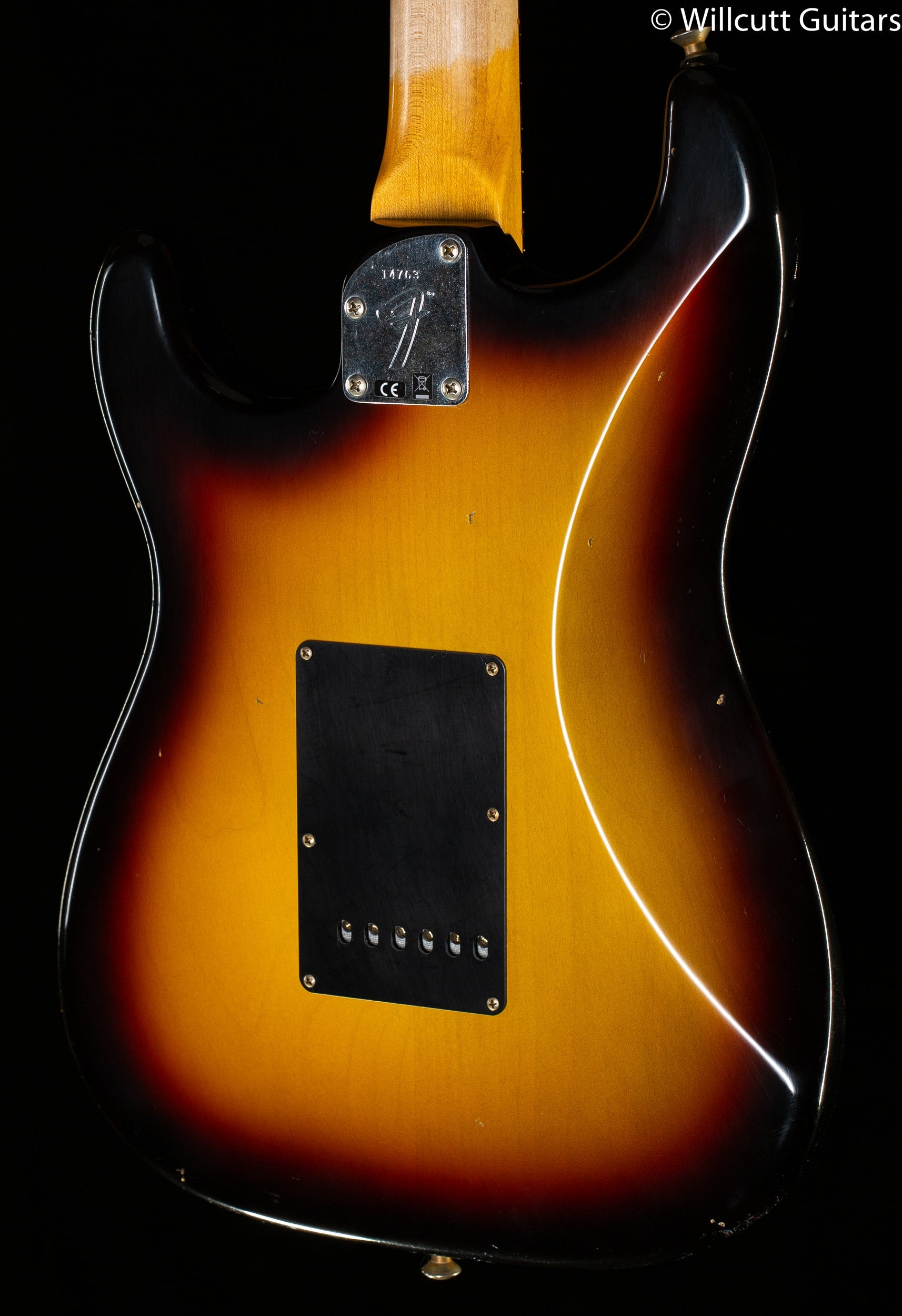 Fender Custom Shop Postmodern Strat Journeyman Relic Rosewood Fingerboard 3-Color Sunburst (763)